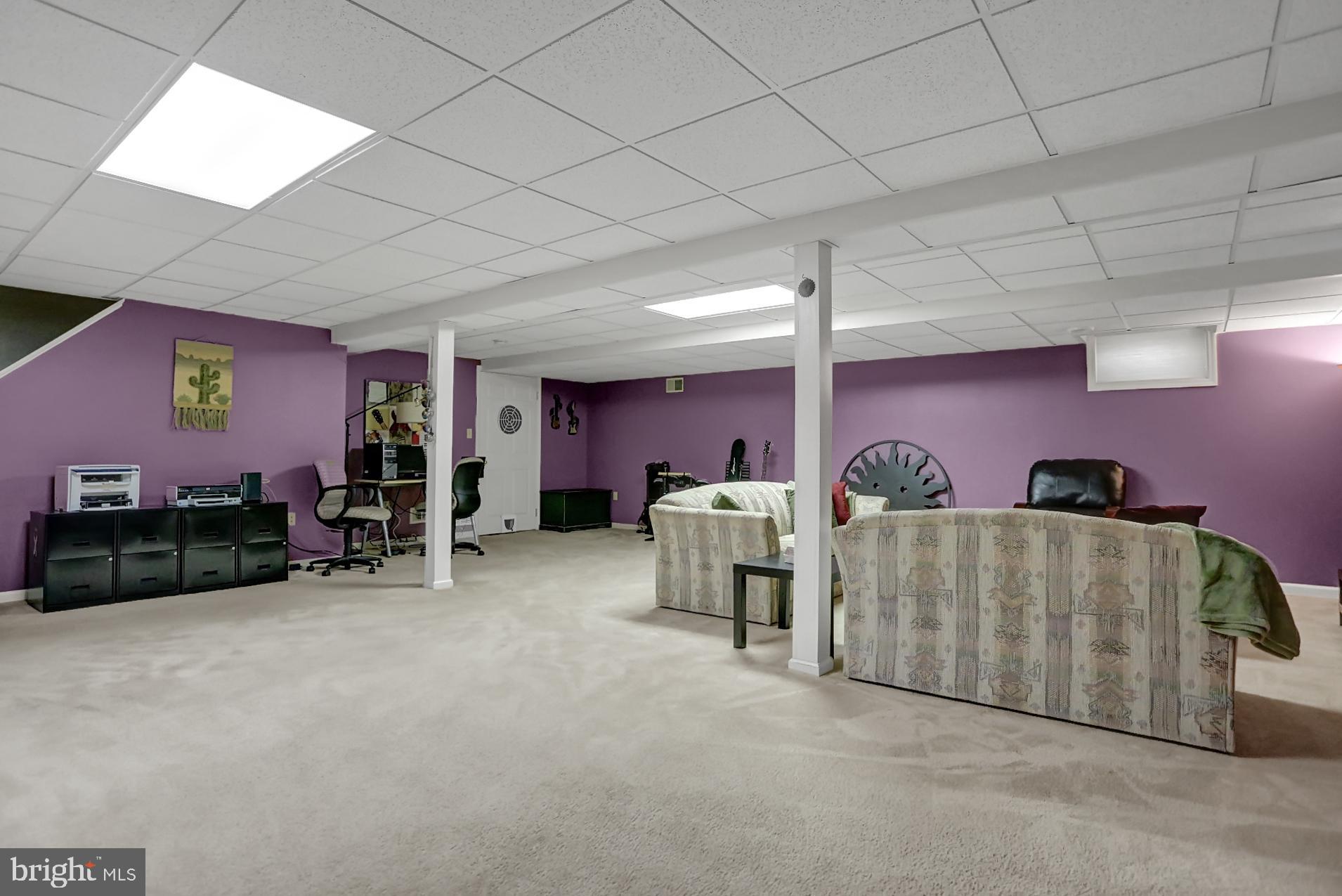 WILSHIRE MEADOWS - Residential