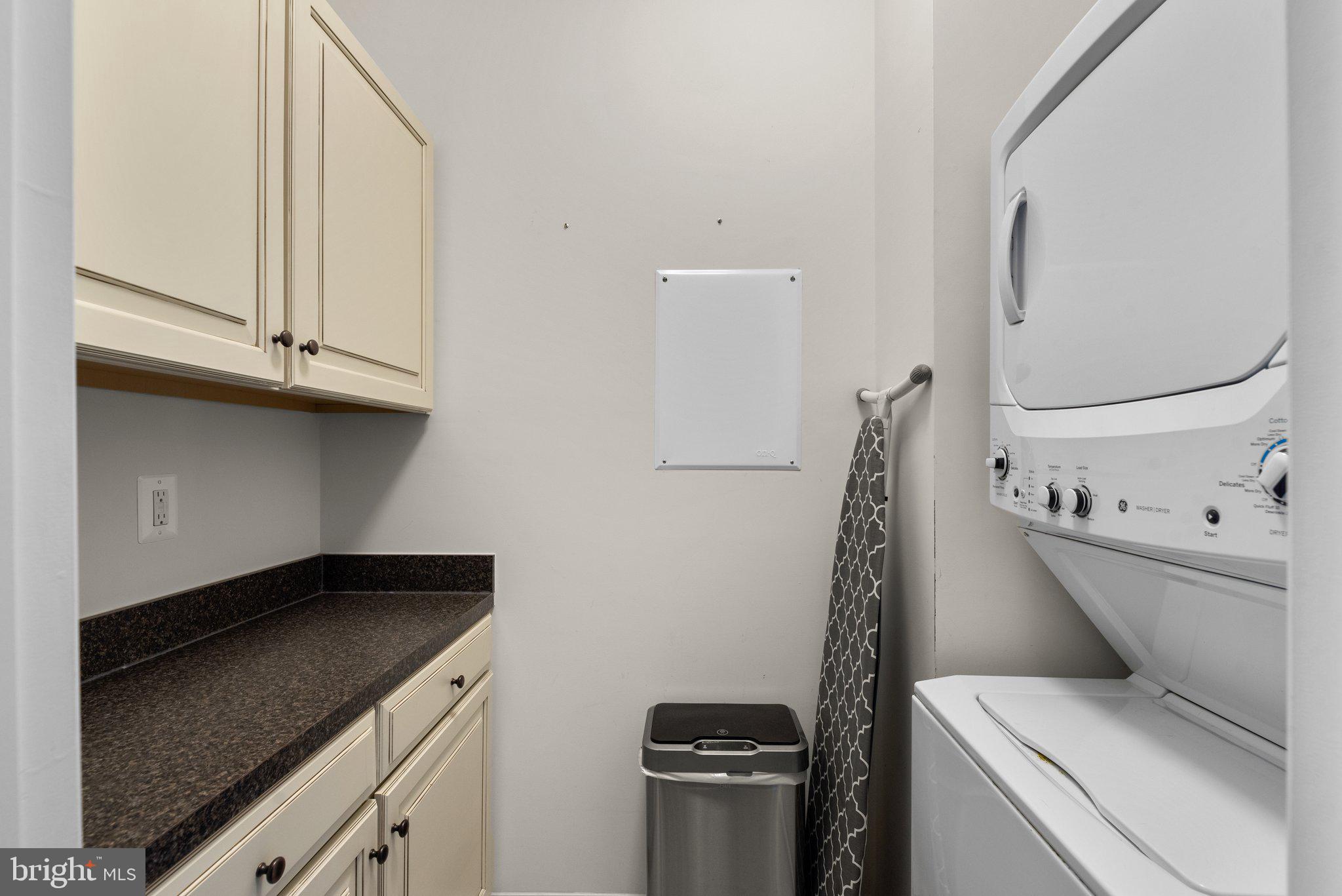 JEFFERSON PLACE - Residential