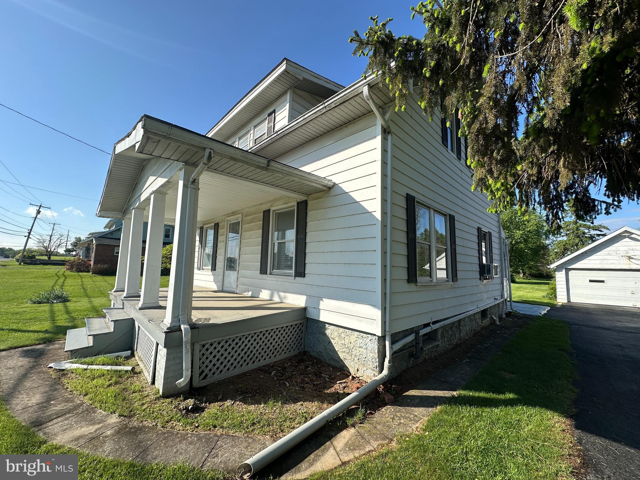 13024 SALEM AVENUE