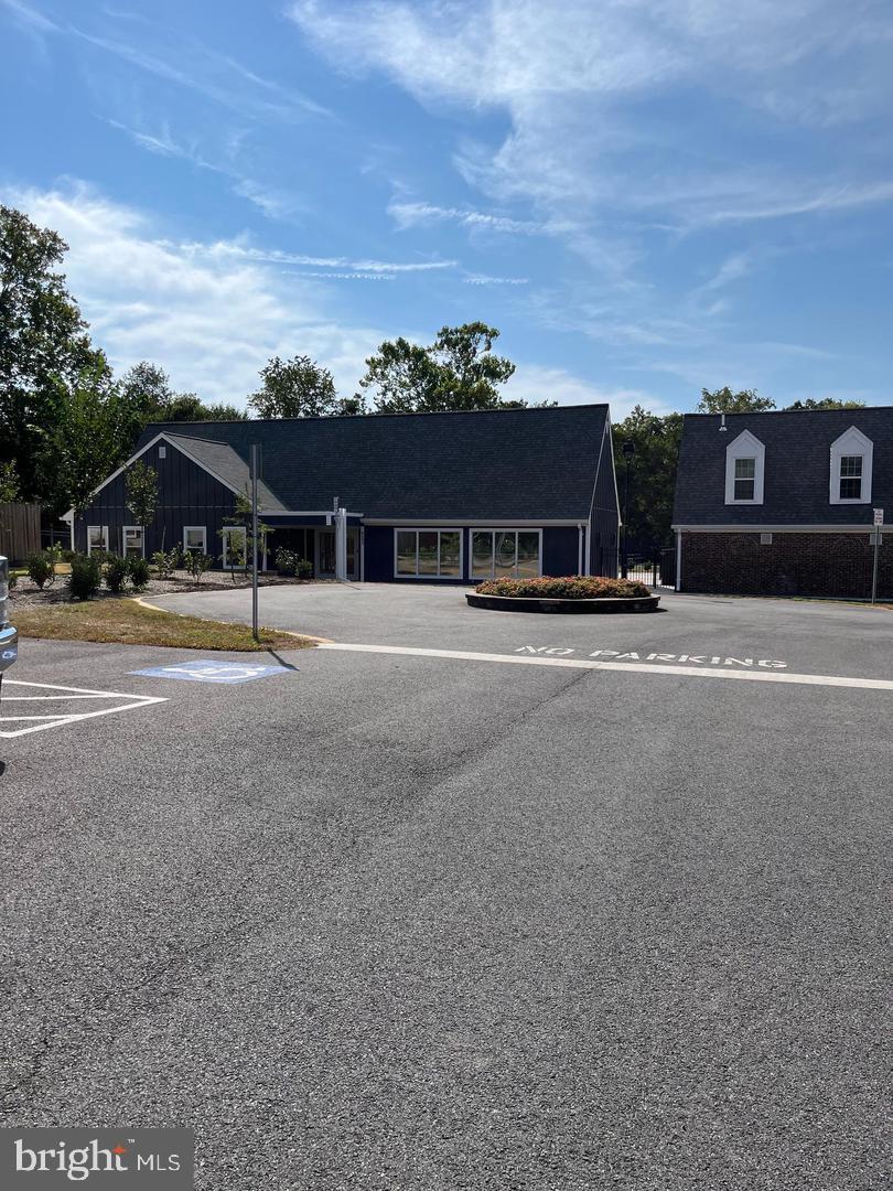 WINDING BROOK - Residential Lease