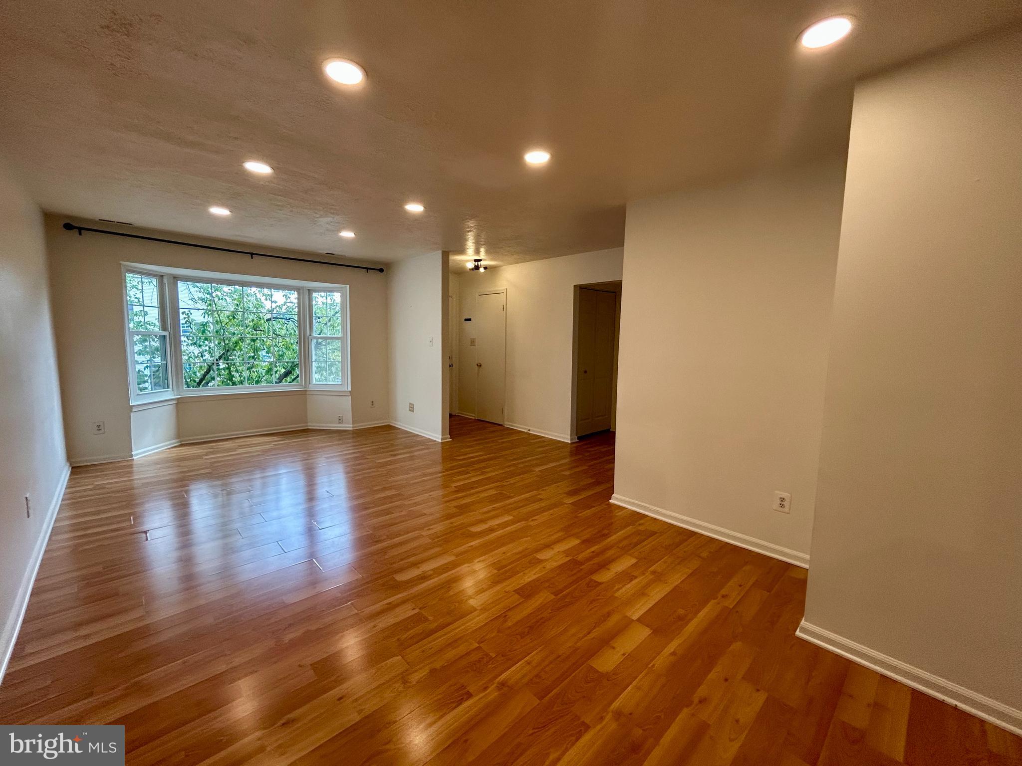 WINDING BROOK - Residential Lease