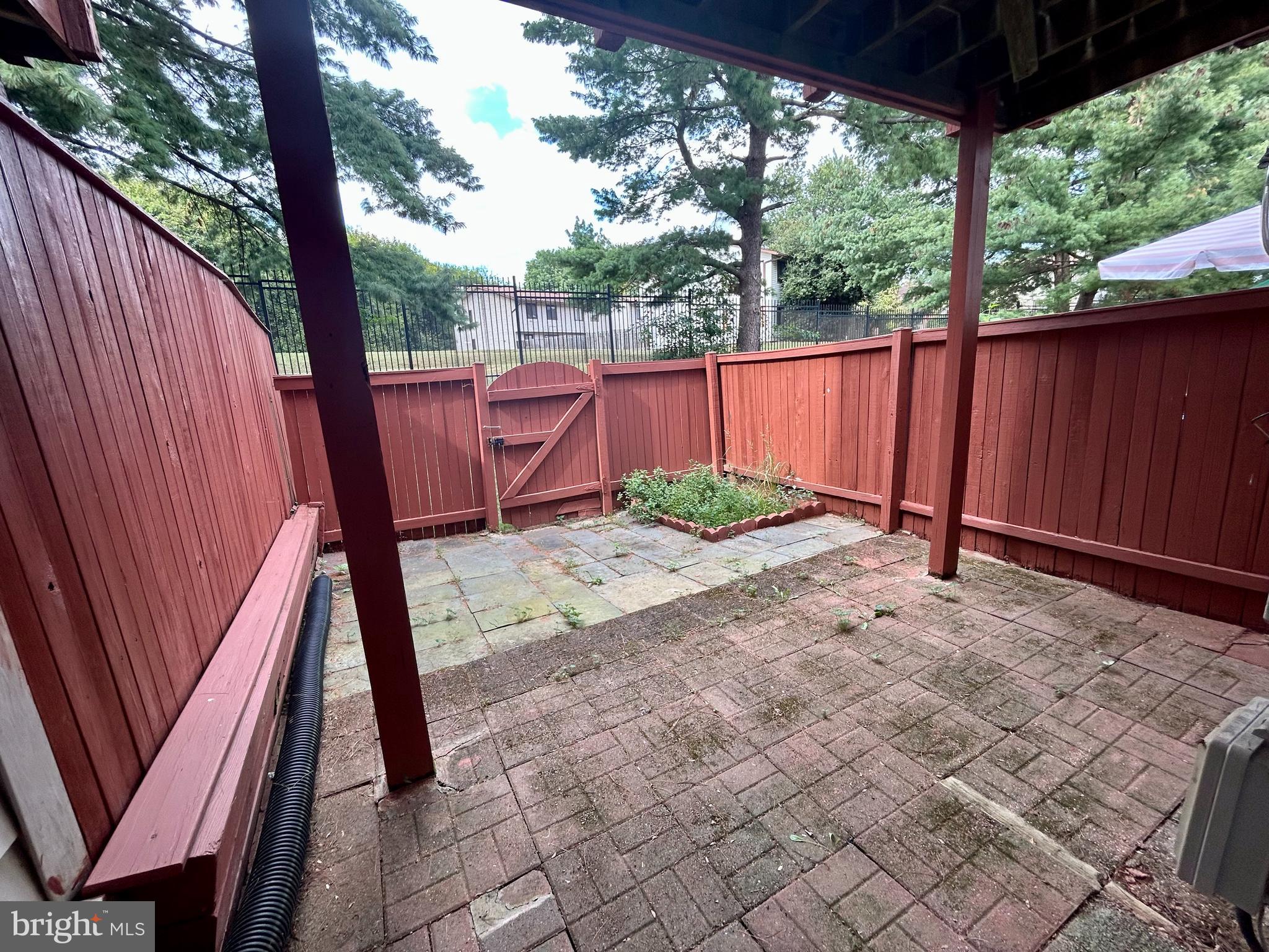 WINDING BROOK - Residential Lease