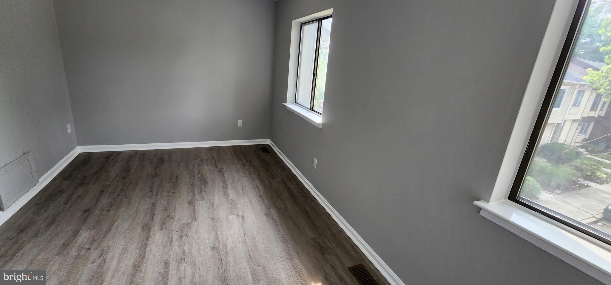 ENTERPRISE KNOLLS - Residential