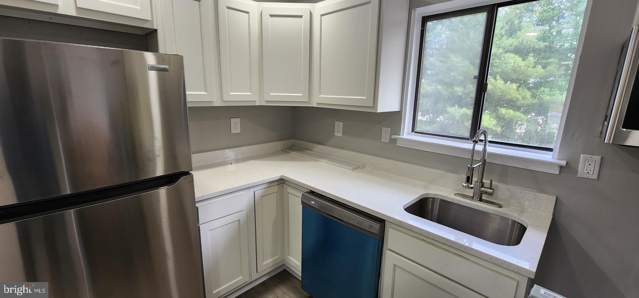 ENTERPRISE KNOLLS - Residential