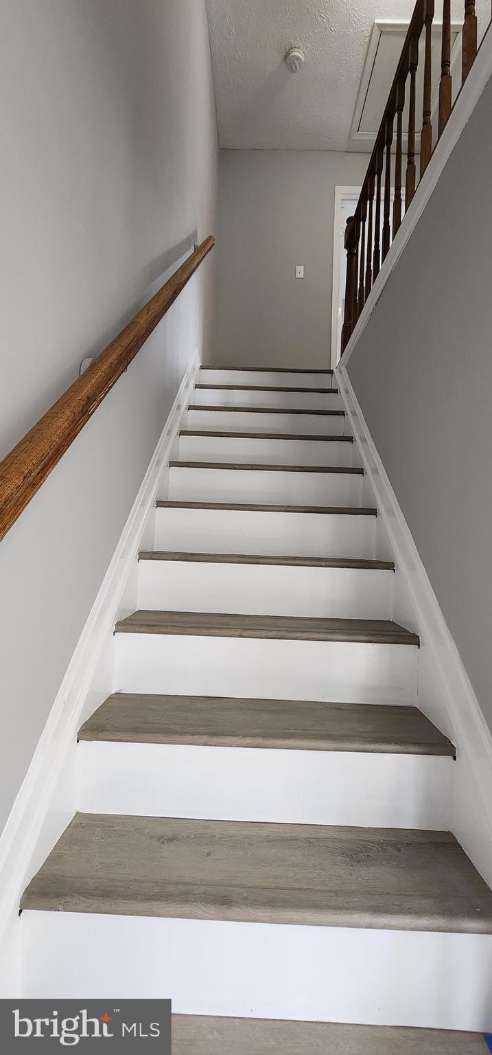 ENTERPRISE KNOLLS - Residential