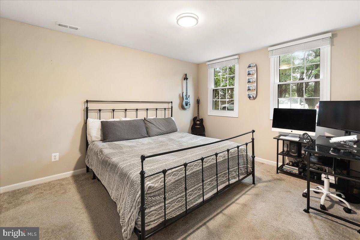 THE REACH - Residential