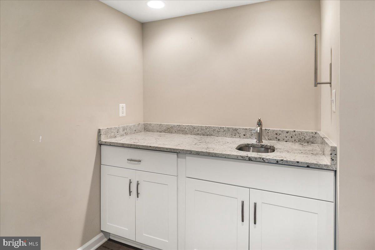 THE REACH - Residential