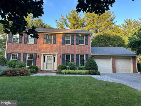 Homes For Sale - 3 Erwood Court<br/> BALTIMORE, MD 21212