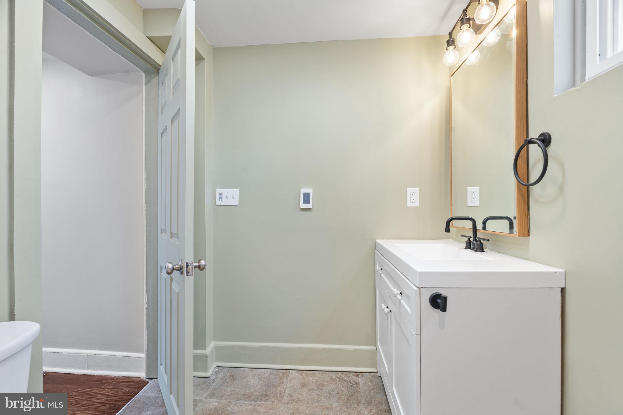 GERMANTOWN - Residential