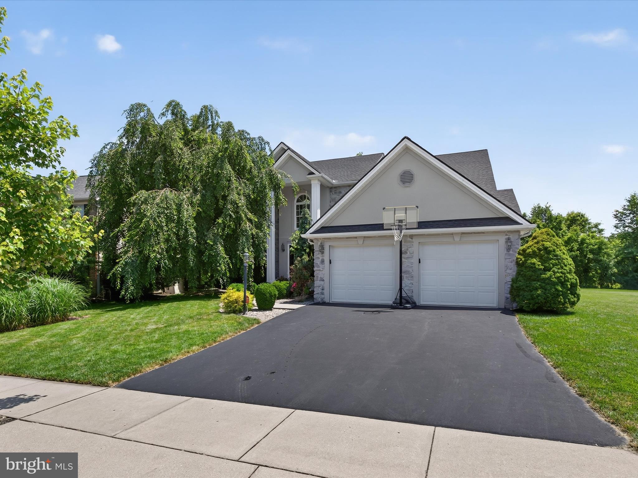 8 JACOBS CREEK DRIVE