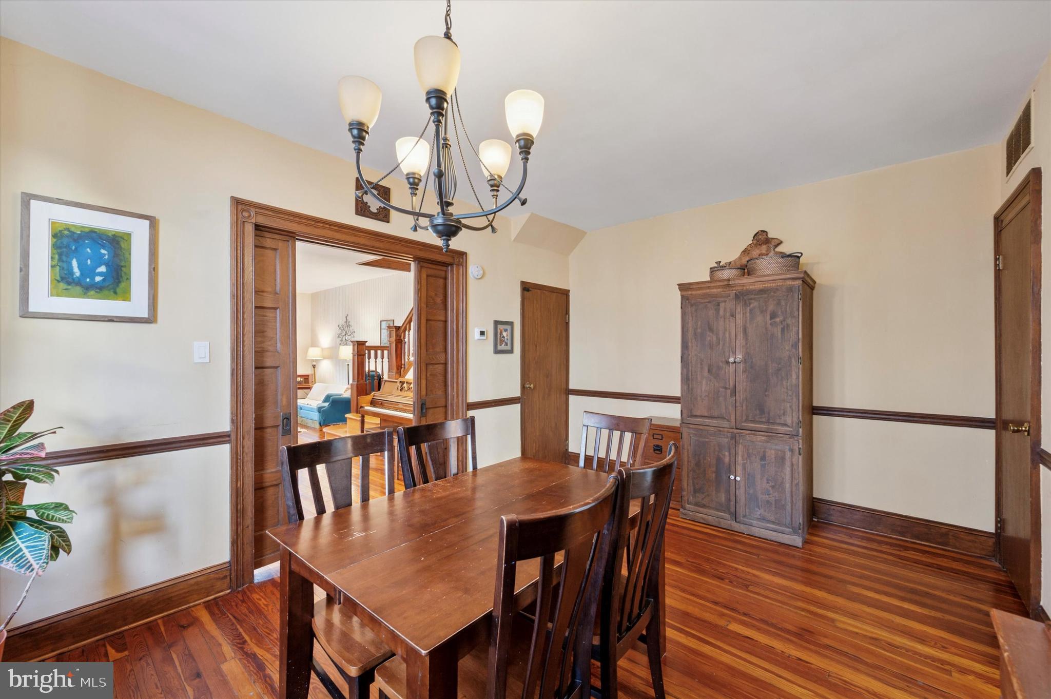 GIRARD ESTATES - Residential