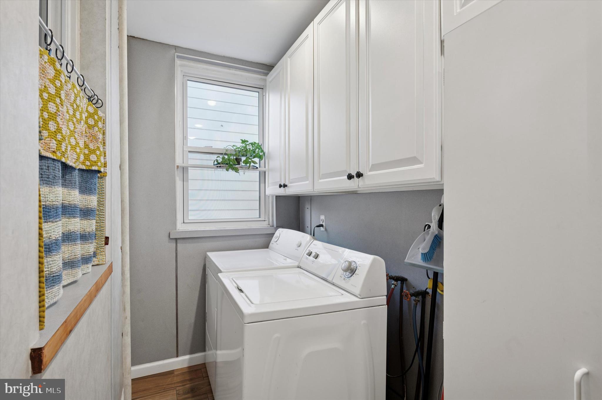 GIRARD ESTATES - Residential