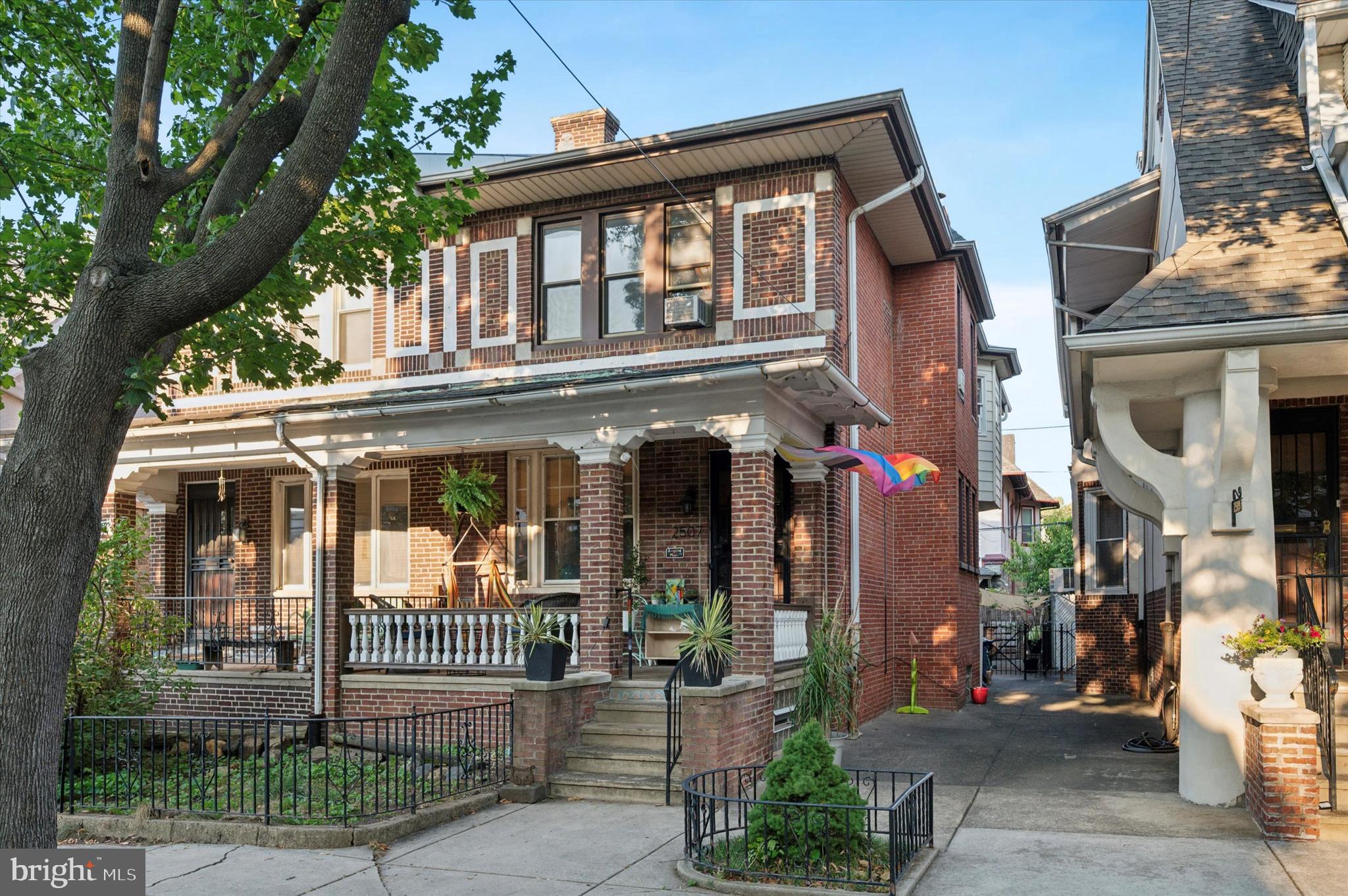 GIRARD ESTATES - Residential