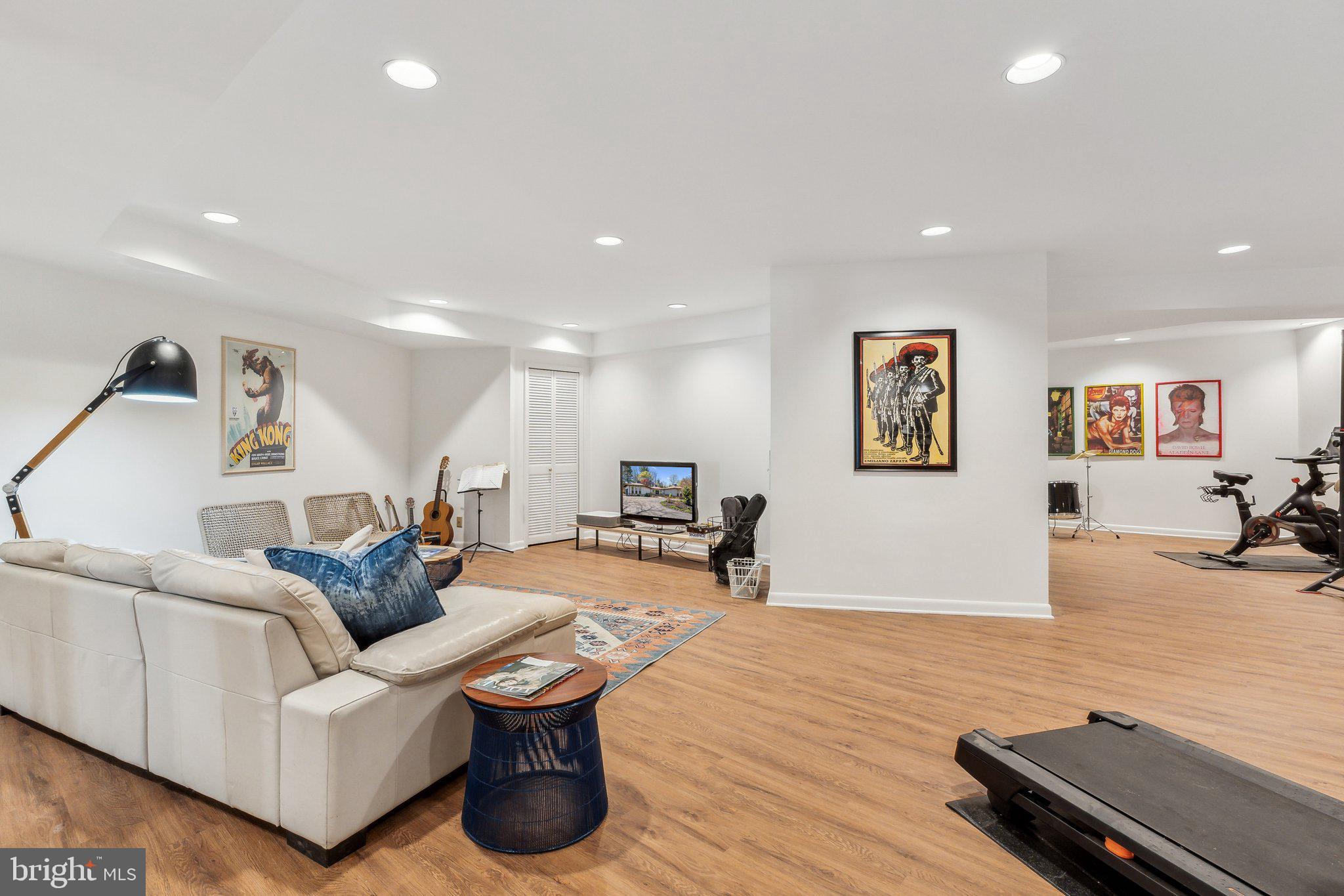 WOODMARK - Residential