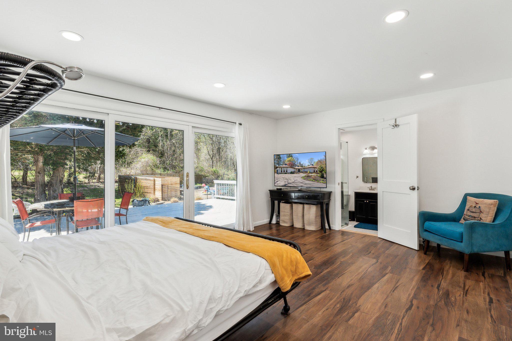 WOODMARK - Residential