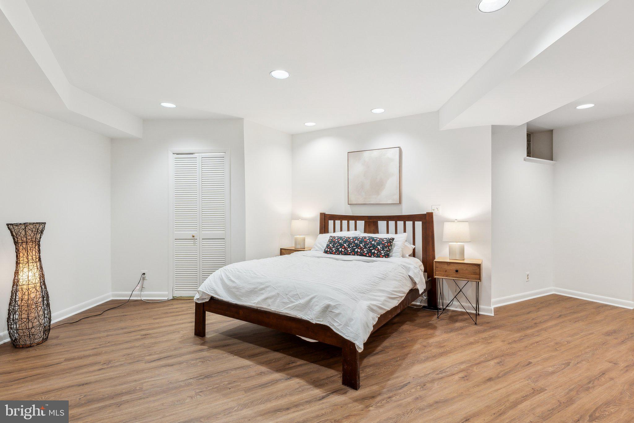 WOODMARK - Residential