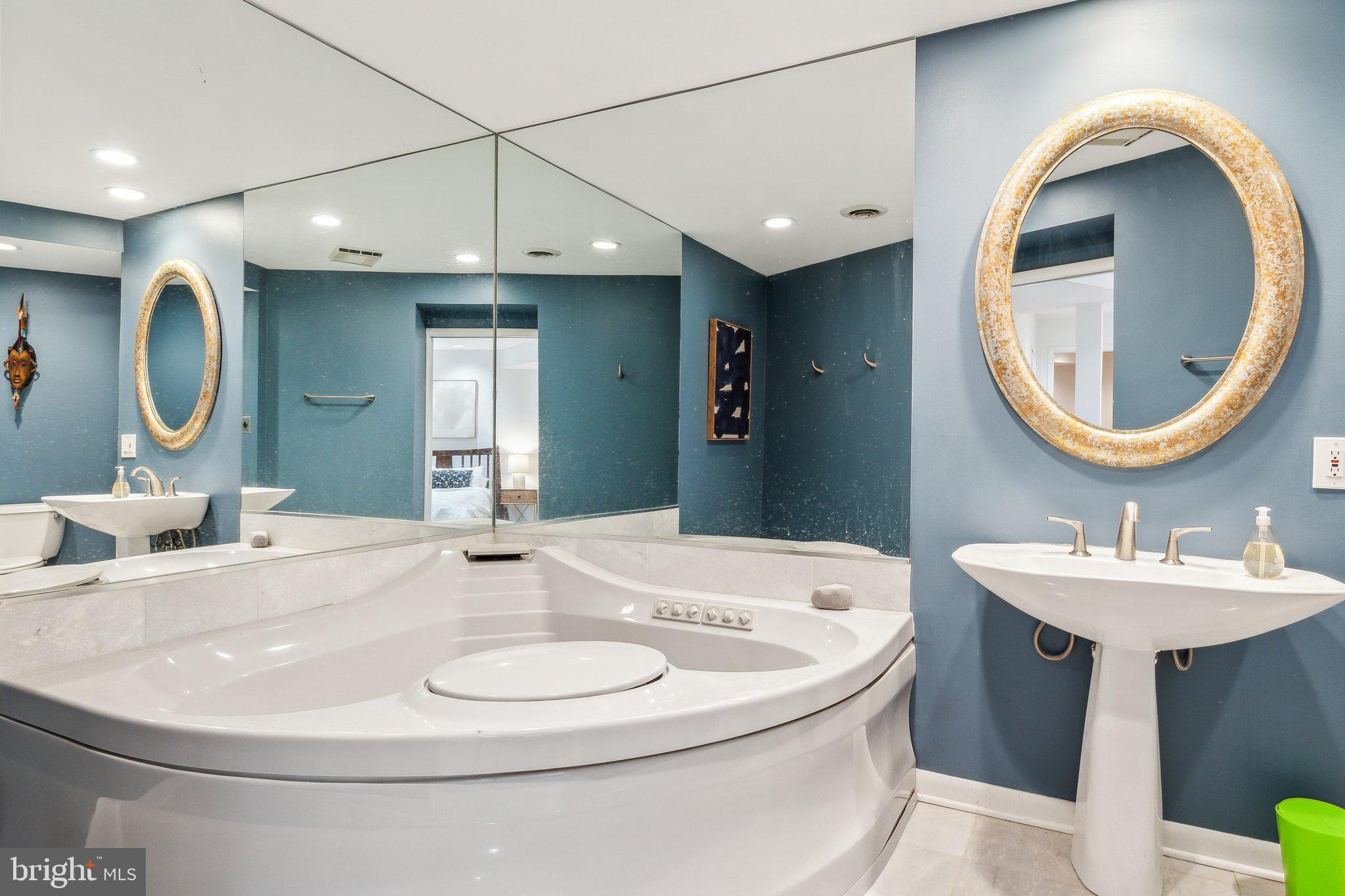 WOODMARK - Residential