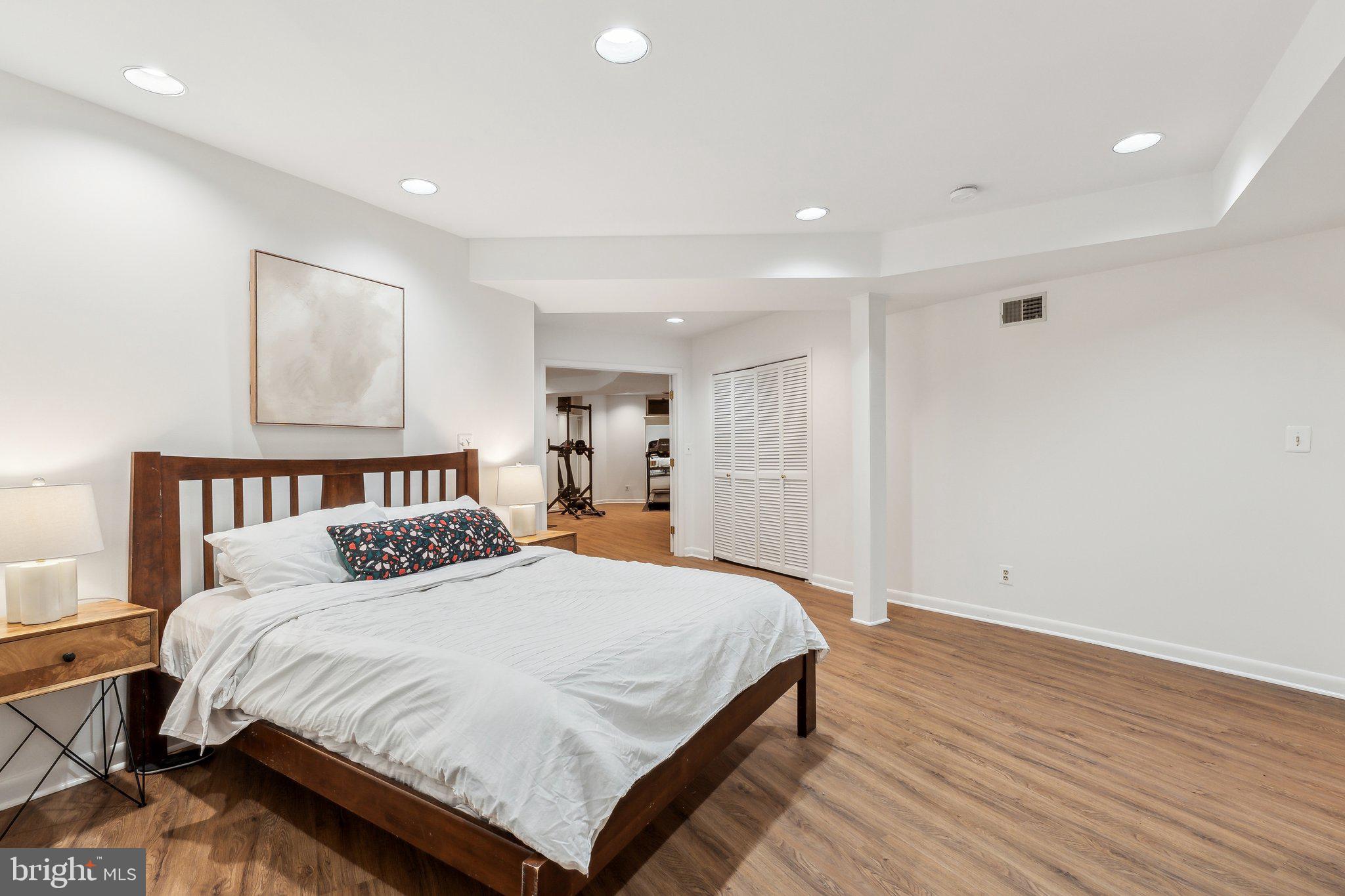 WOODMARK - Residential