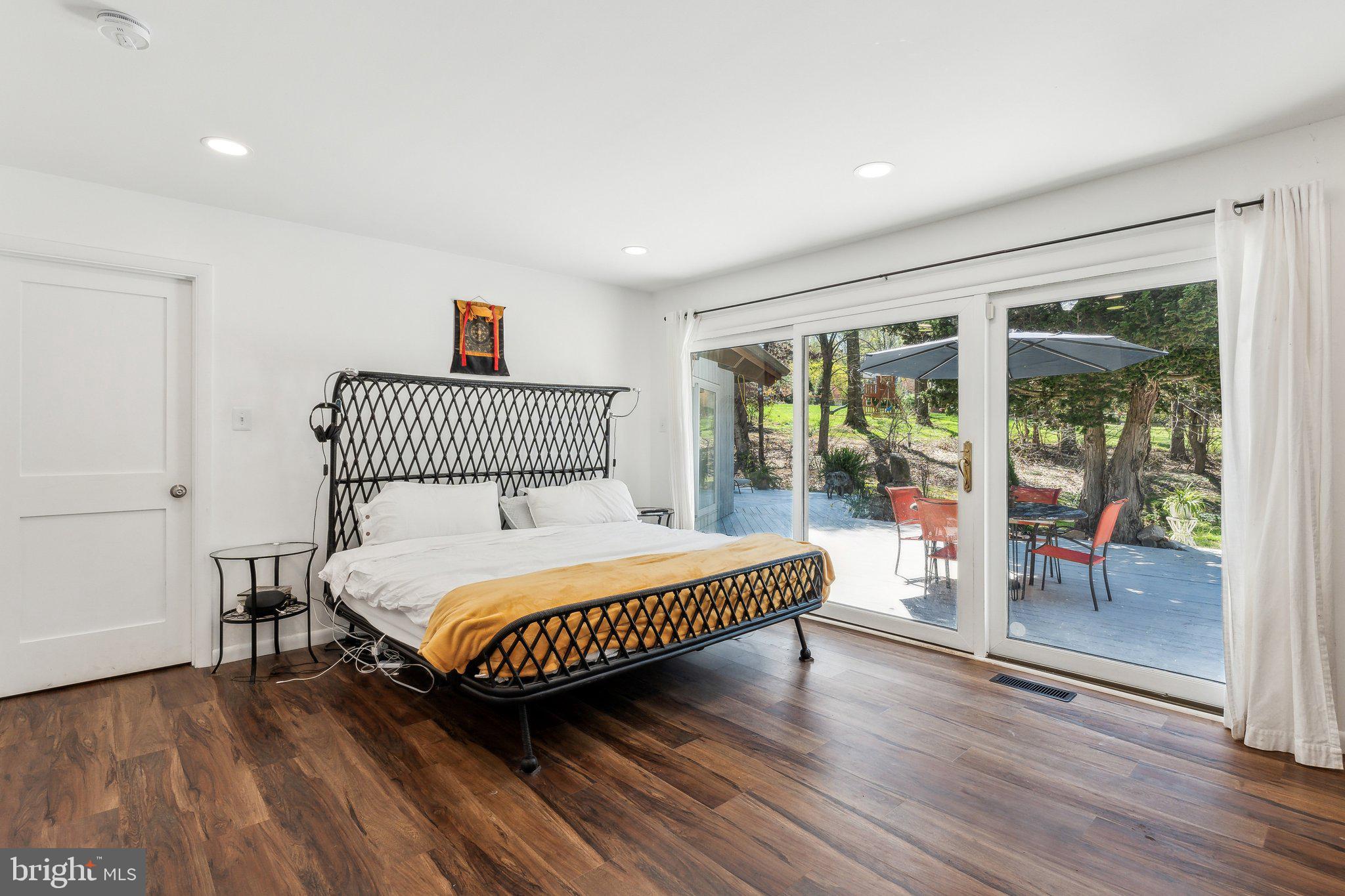 WOODMARK - Residential