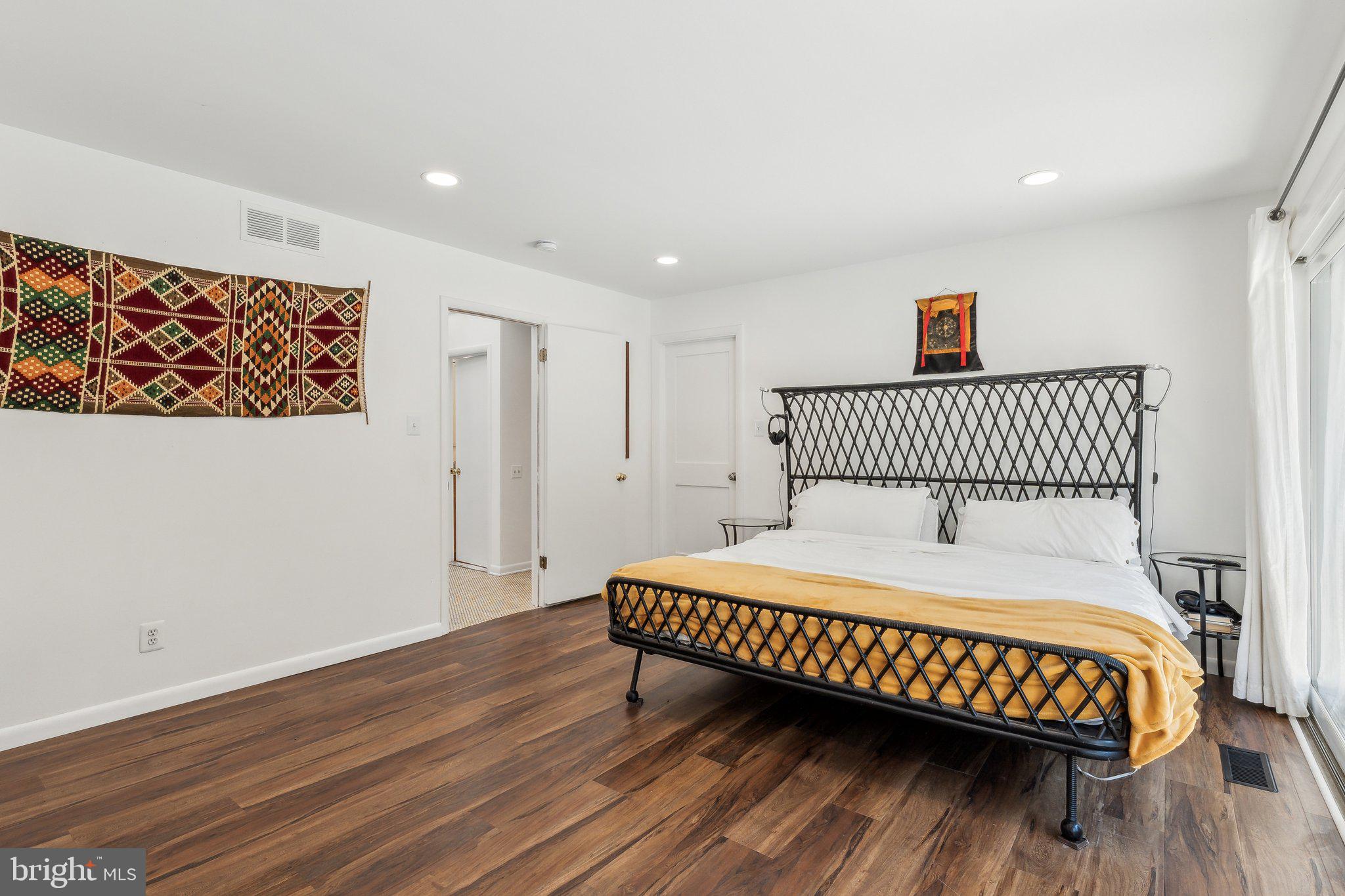 WOODMARK - Residential