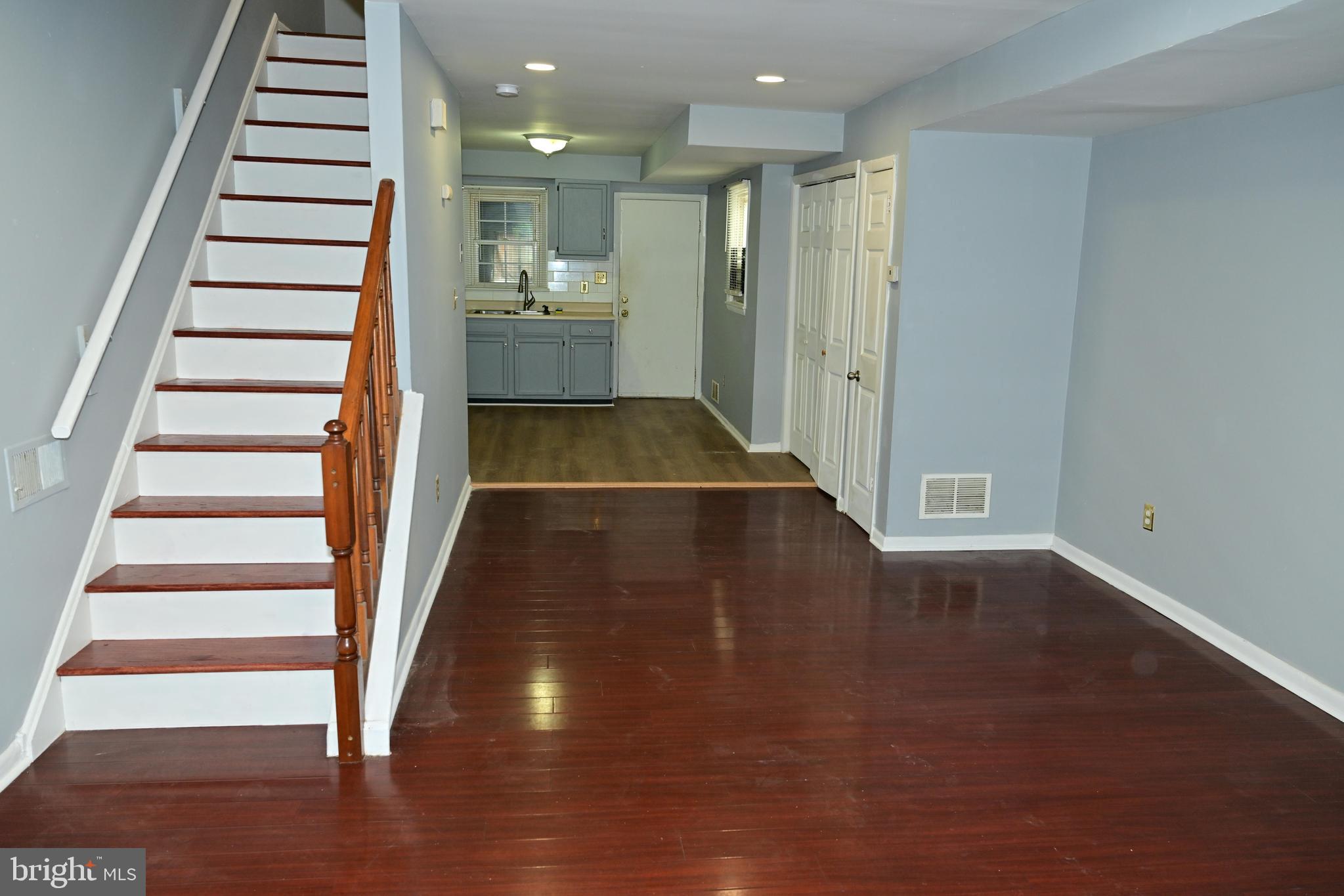 217 E TWENTY SECOND STREET