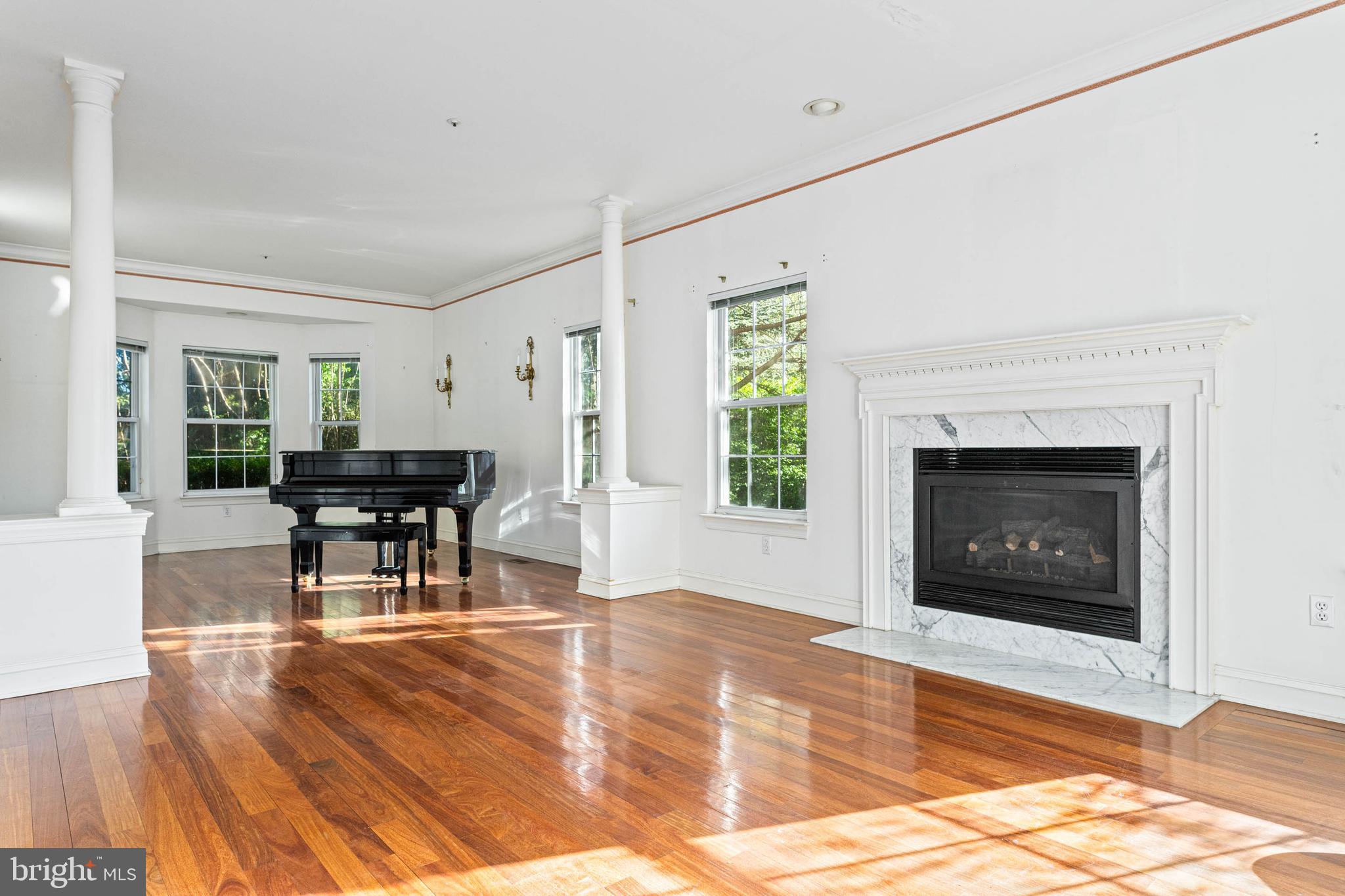 1212 LEMONTON COURT