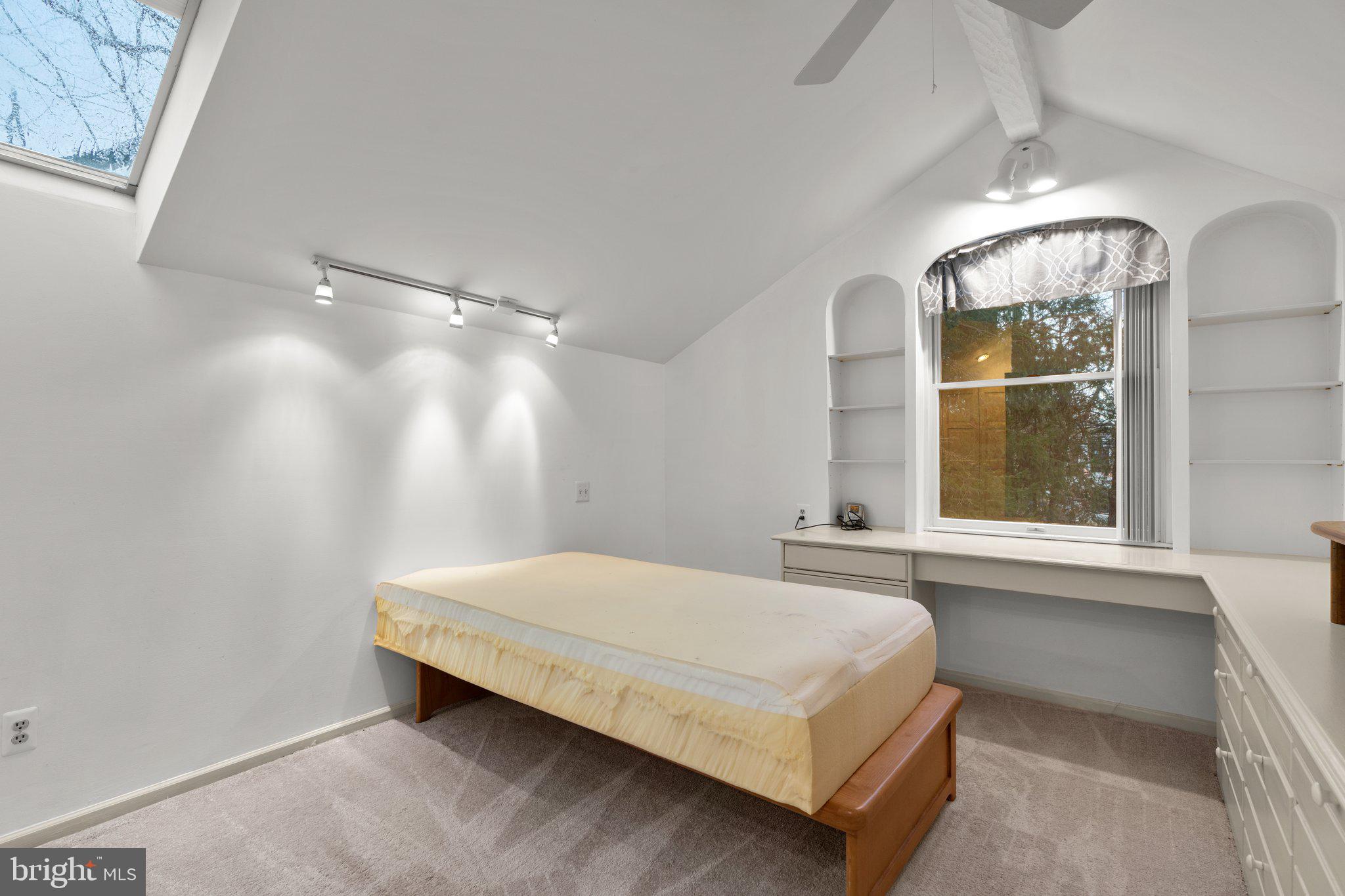 COLESVILLE - Residential