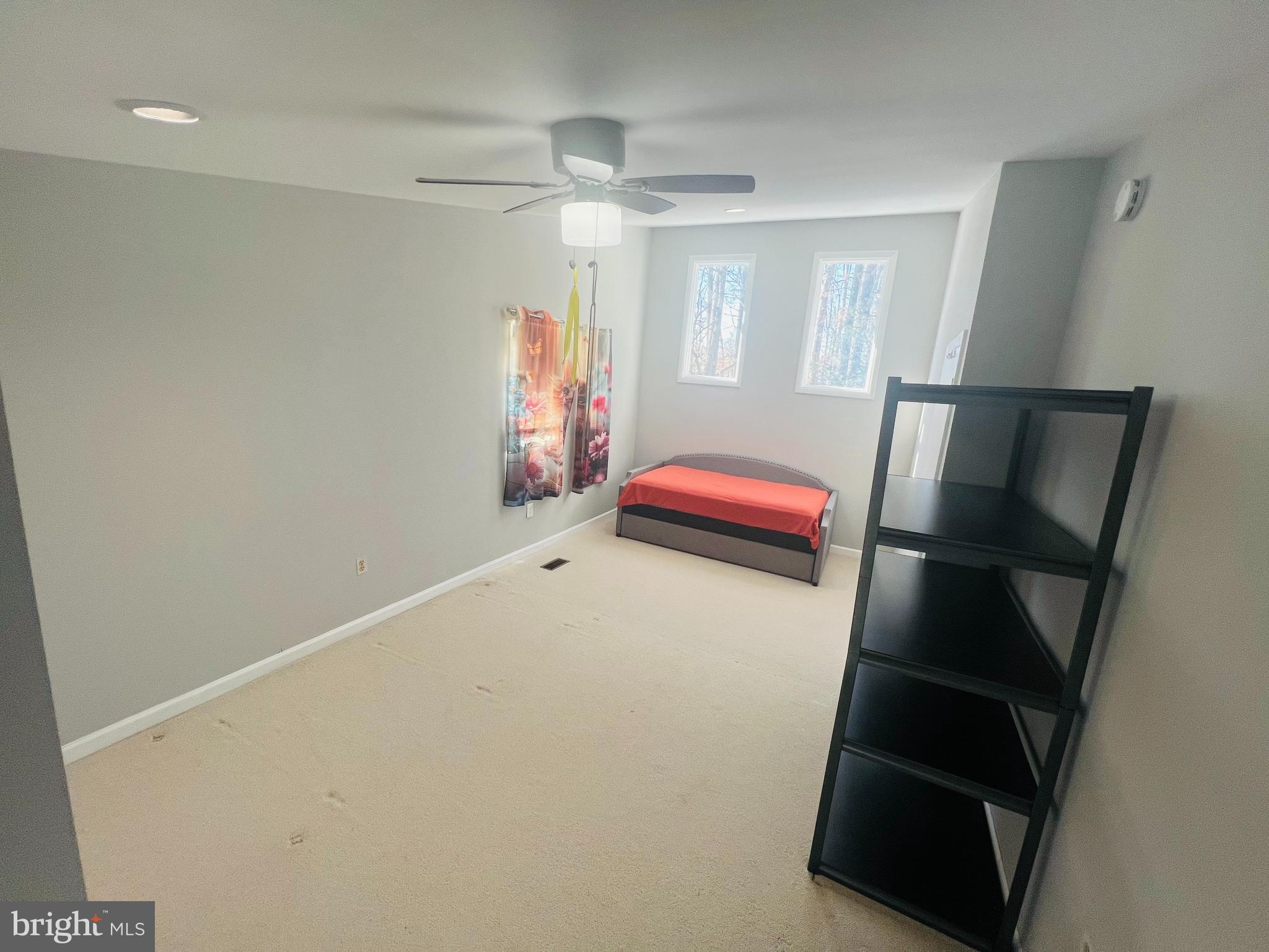 HOLMEHURST WEST - Residential