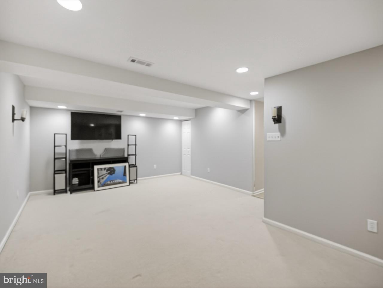 HOLMEHURST WEST - Residential