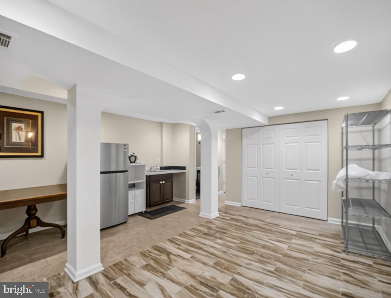 HOLMEHURST WEST - Residential