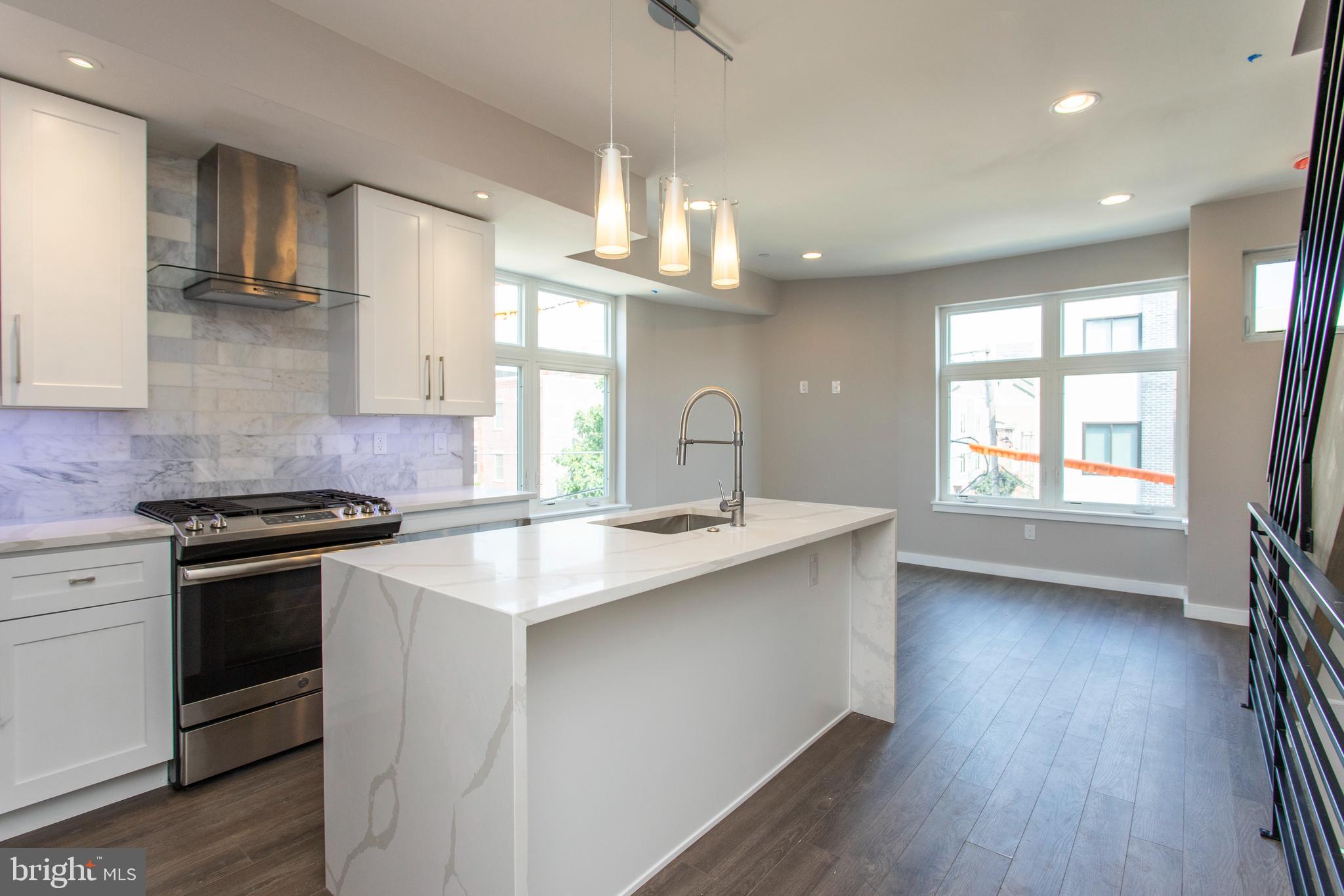 FRANCISVILLE - Residential Lease