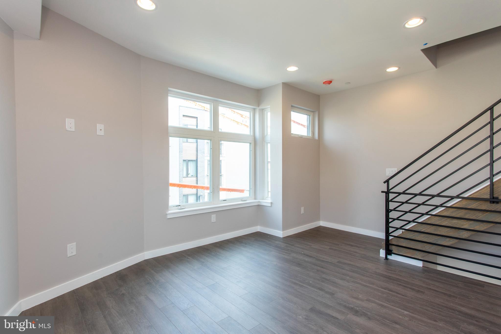 FRANCISVILLE - Residential Lease