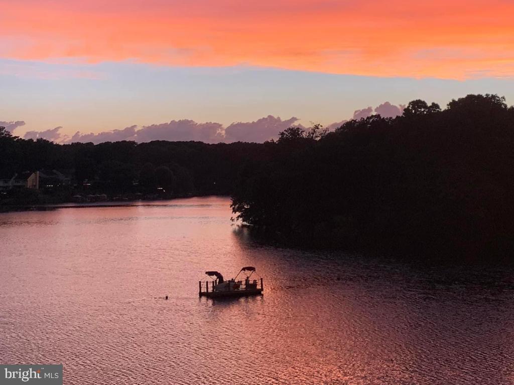 HARBOR POINT - Residential Lease