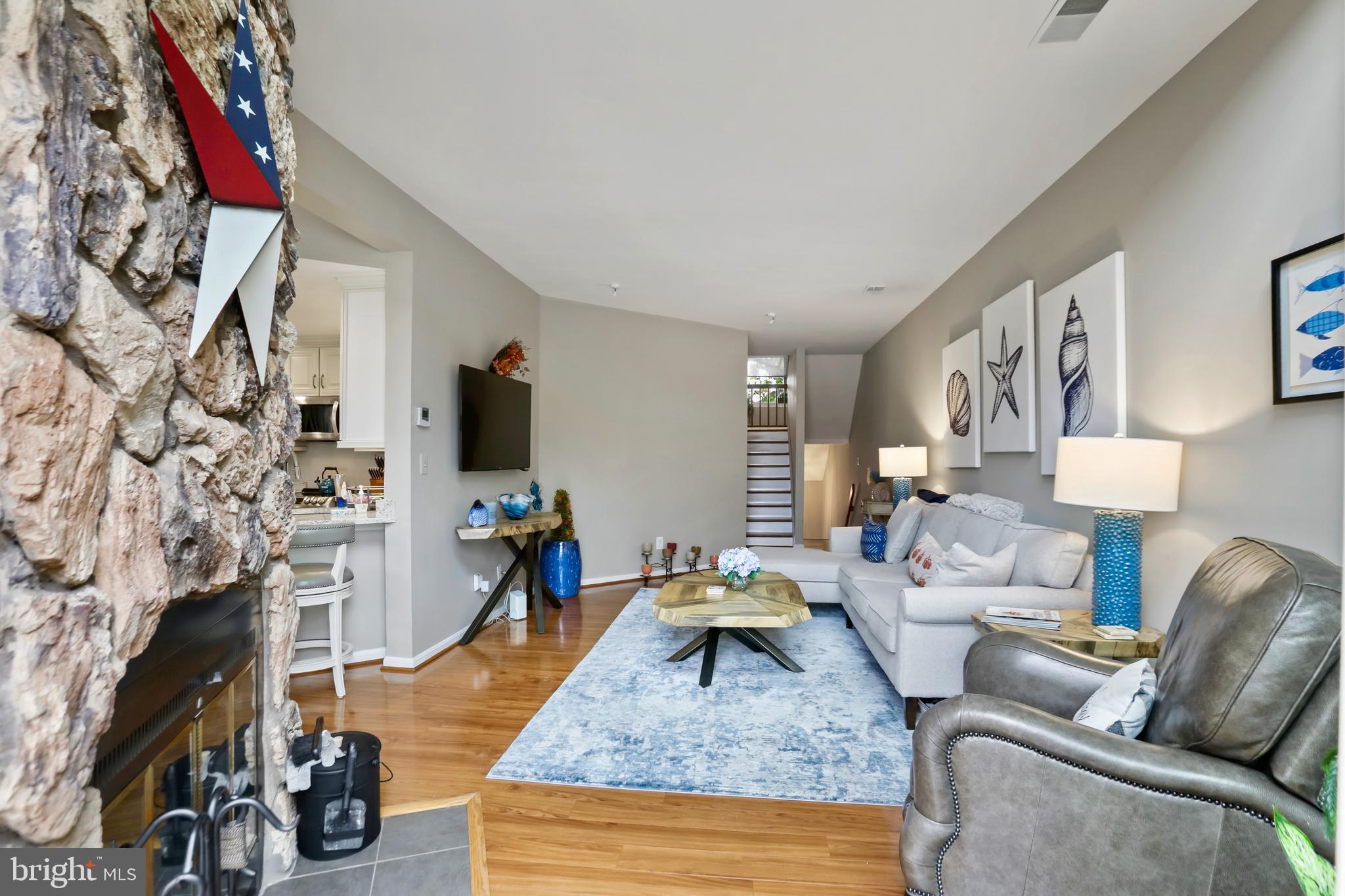 HARBOR POINT - Residential Lease