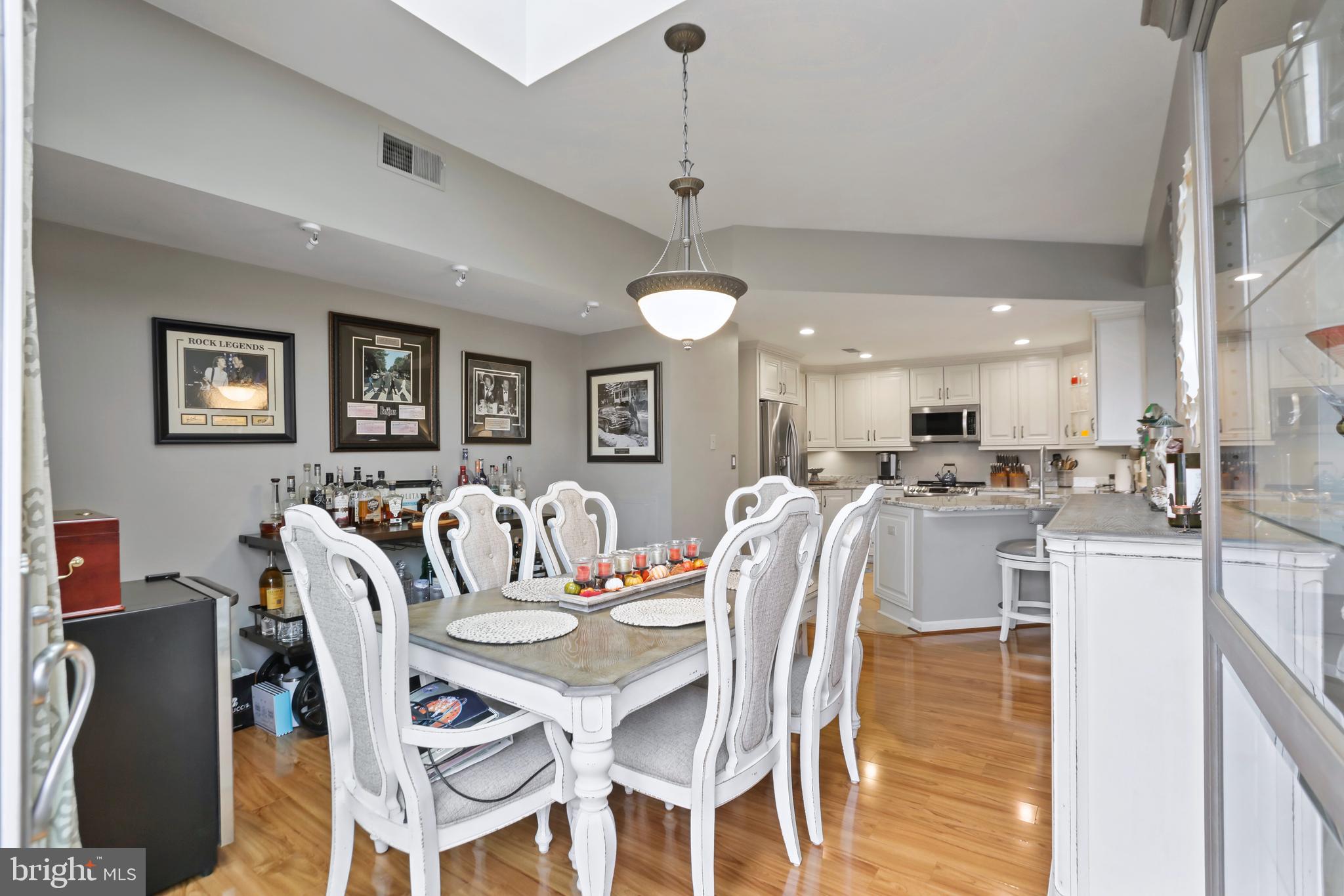 HARBOR POINT - Residential Lease