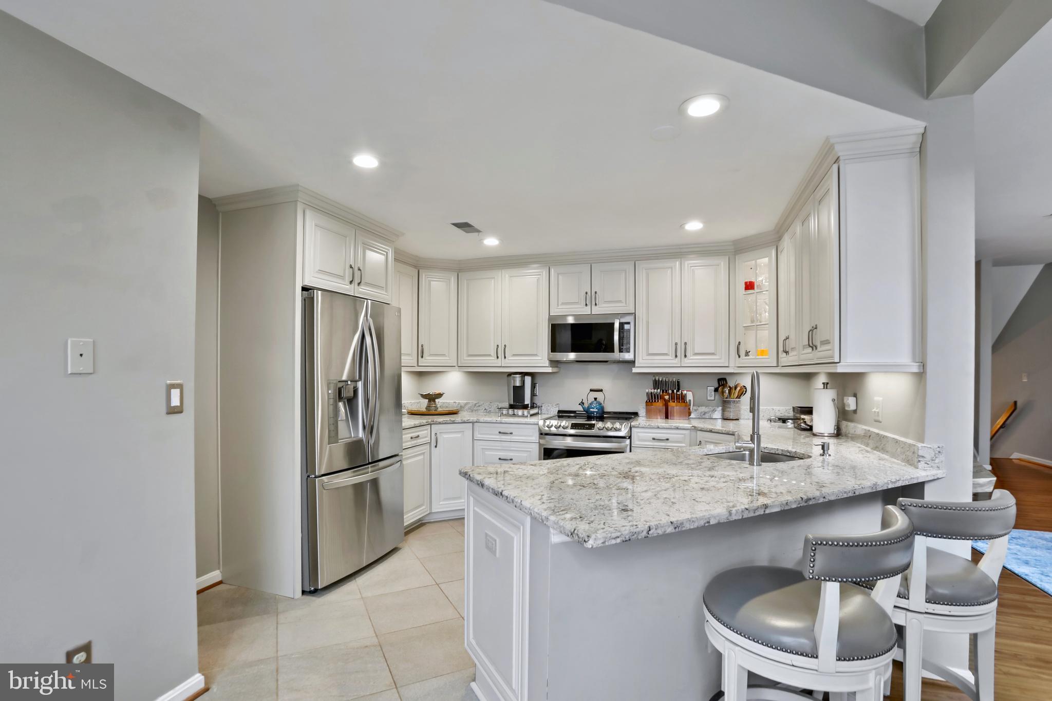 HARBOR POINT - Residential Lease