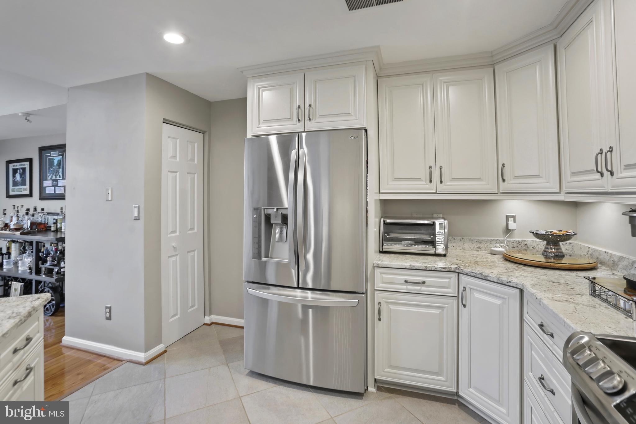 HARBOR POINT - Residential Lease