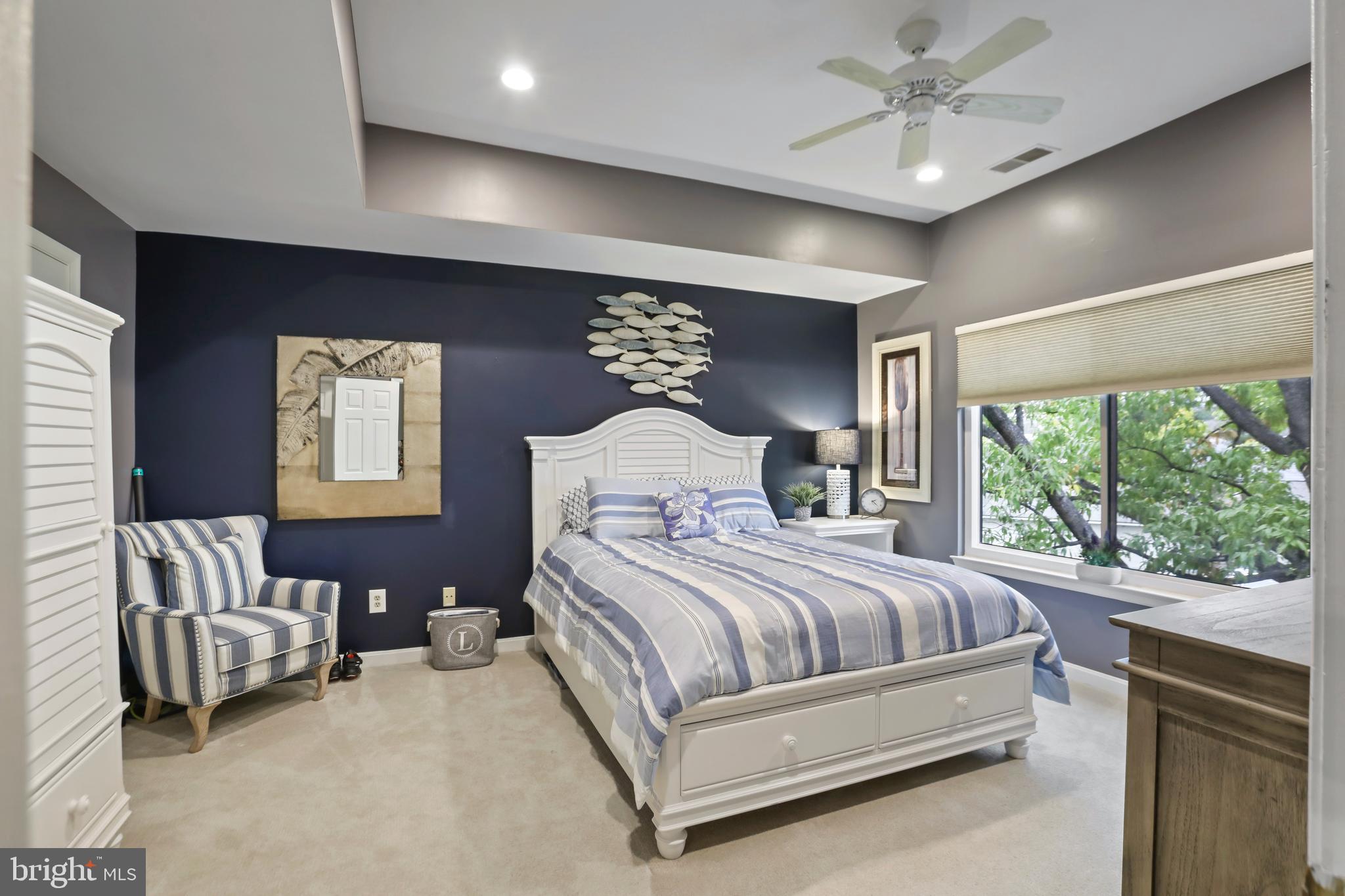 HARBOR POINT - Residential Lease