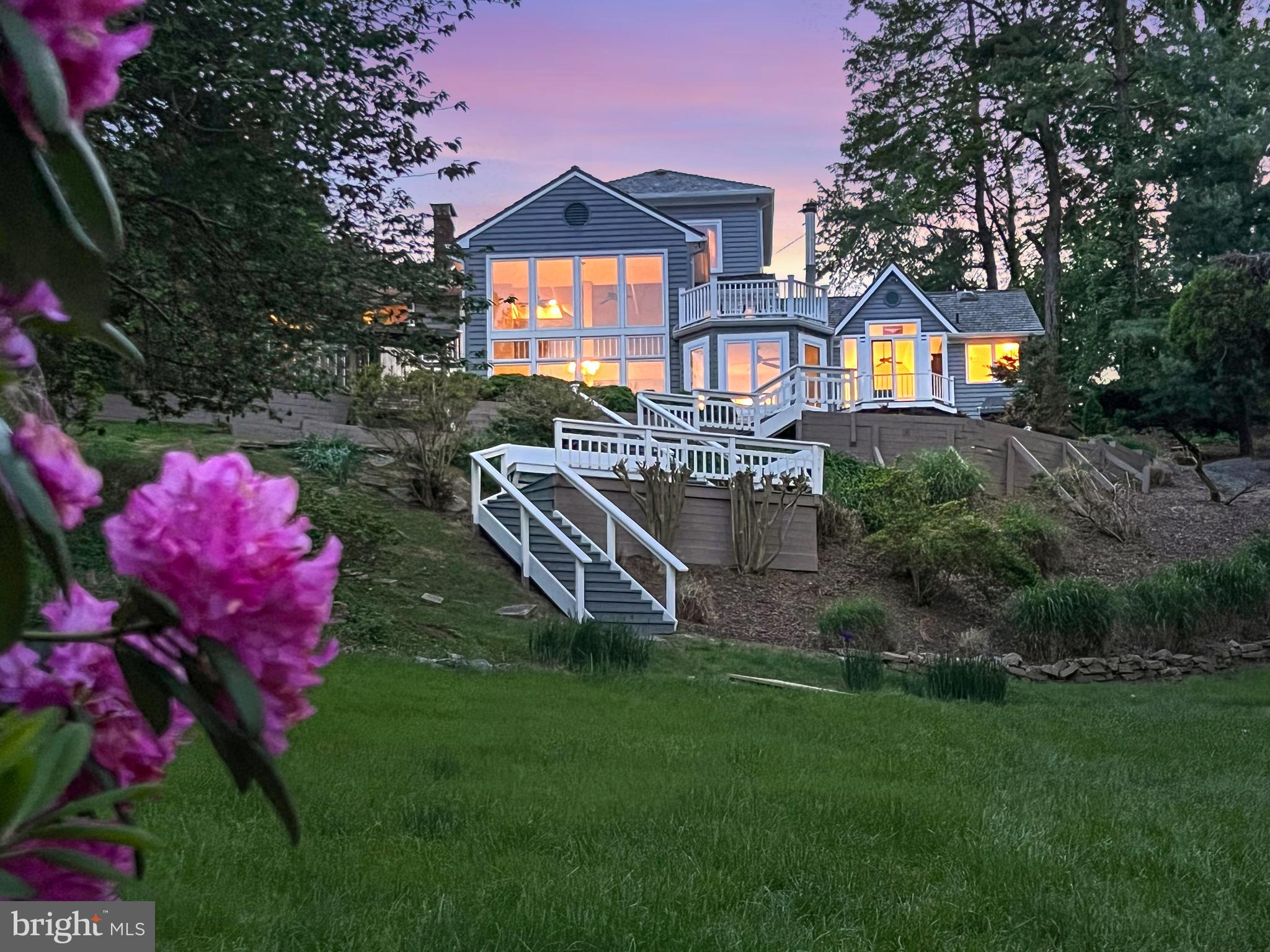 QUEEN ANNE HILL - Residential