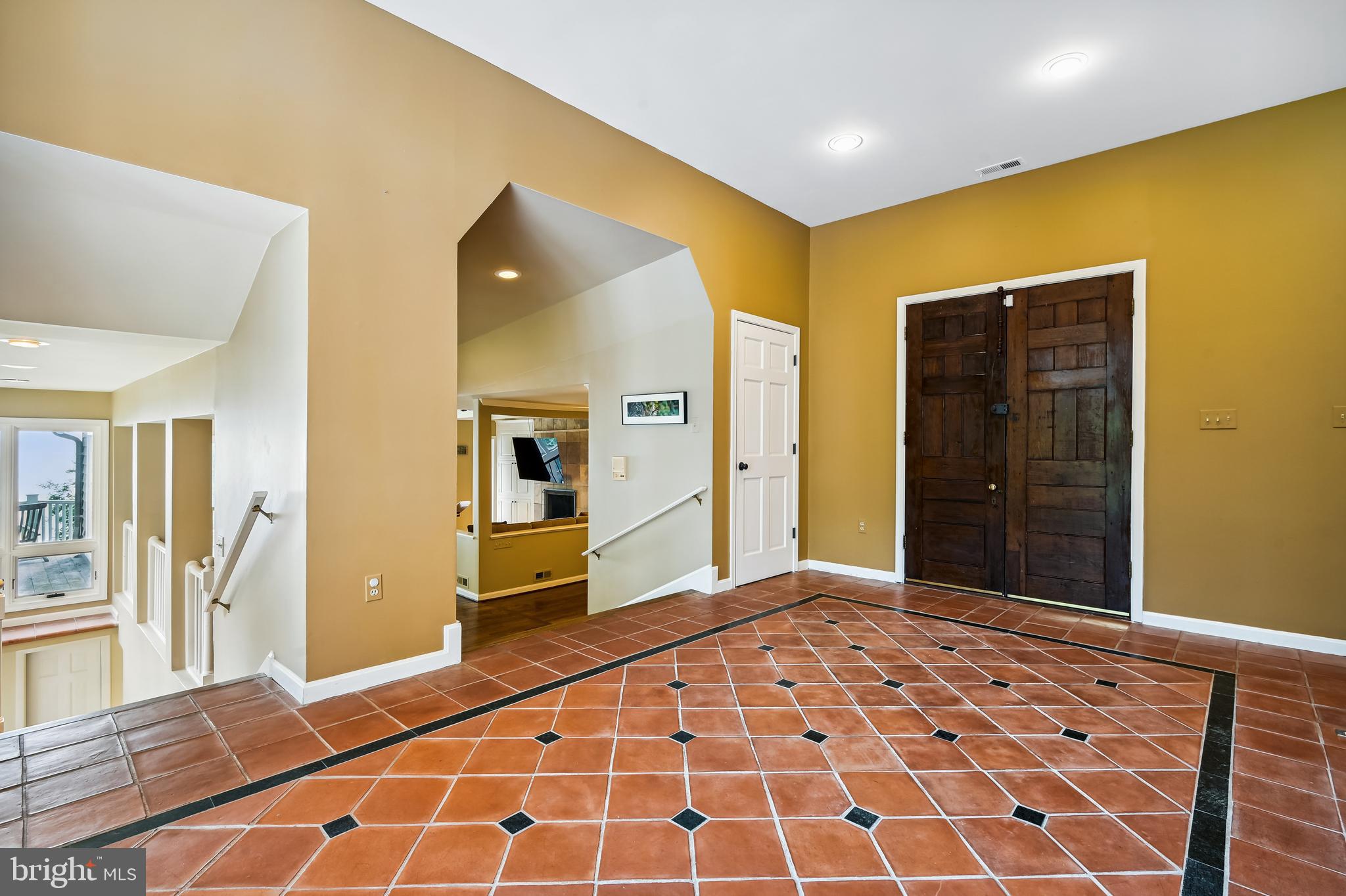 QUEEN ANNE HILL - Residential