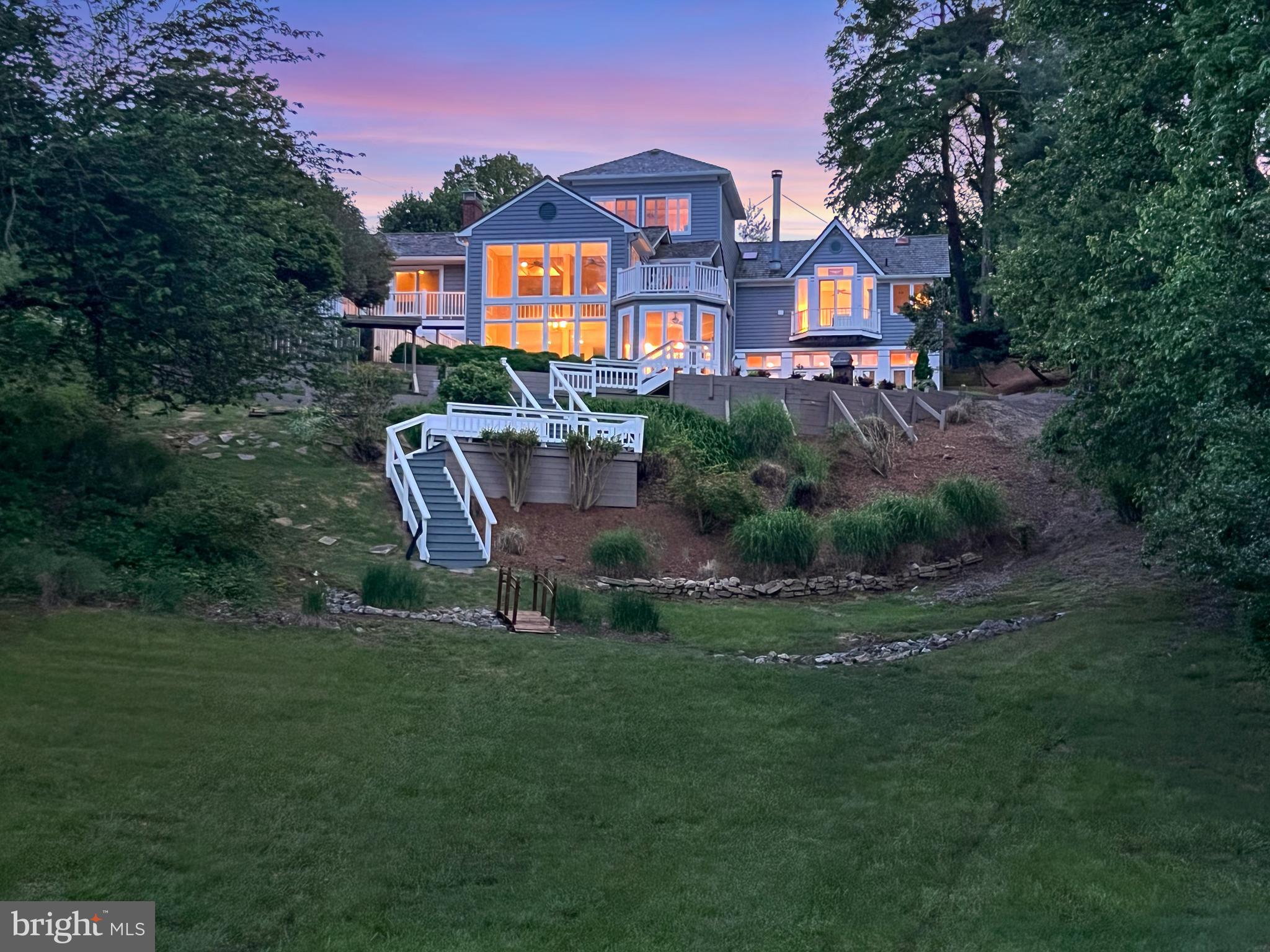 QUEEN ANNE HILL - Residential