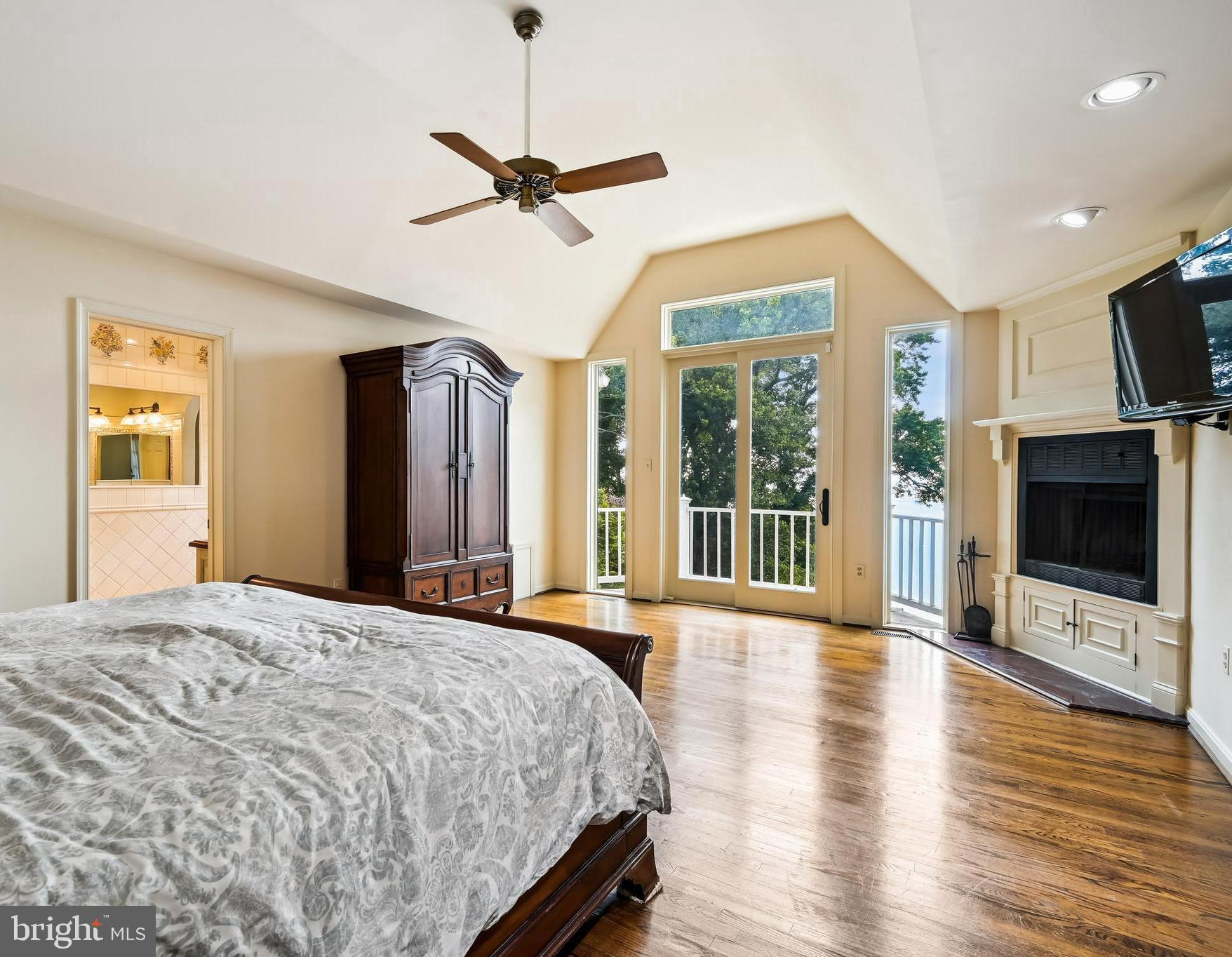 QUEEN ANNE HILL - Residential