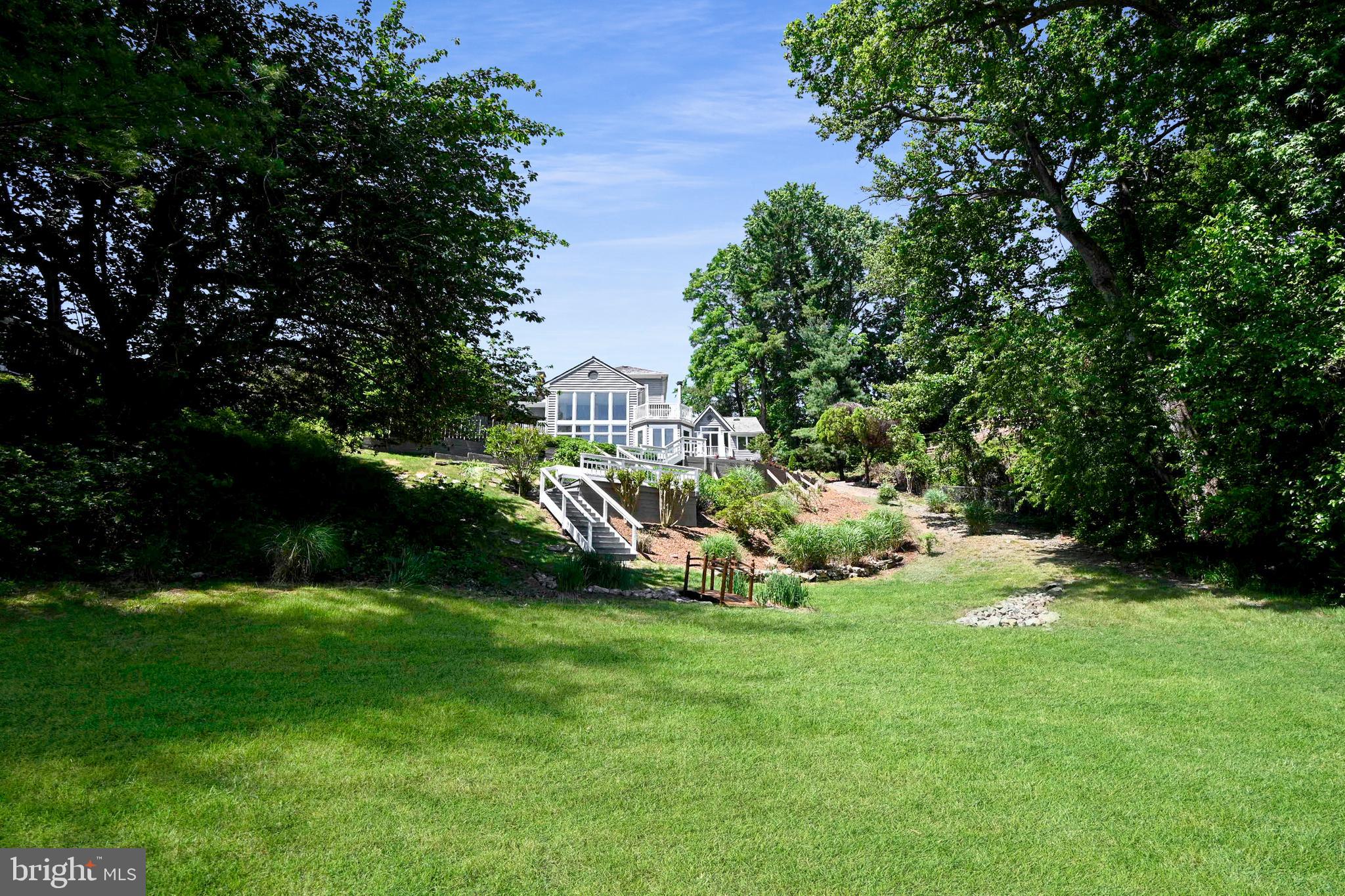 QUEEN ANNE HILL - Residential