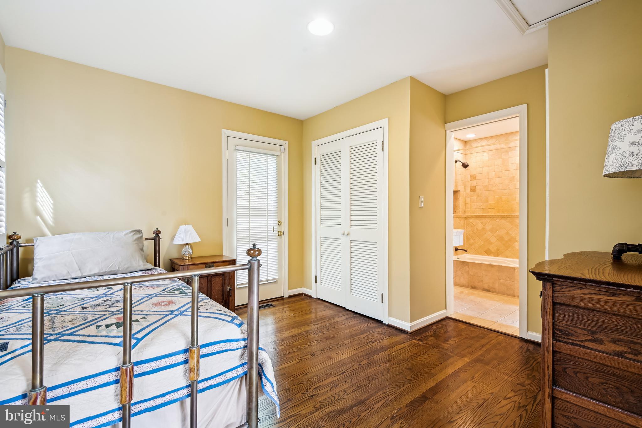 QUEEN ANNE HILL - Residential