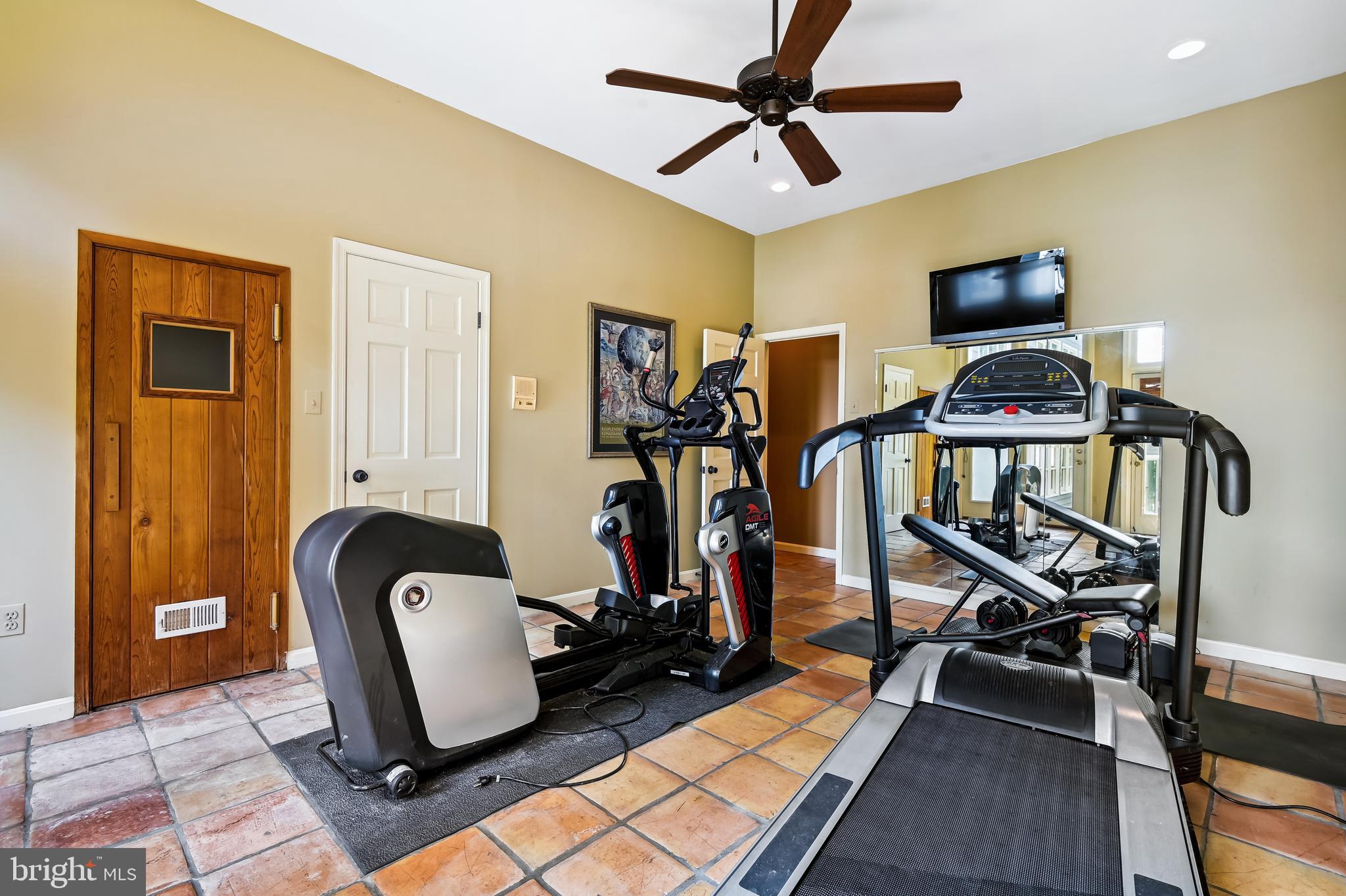 QUEEN ANNE HILL - Residential