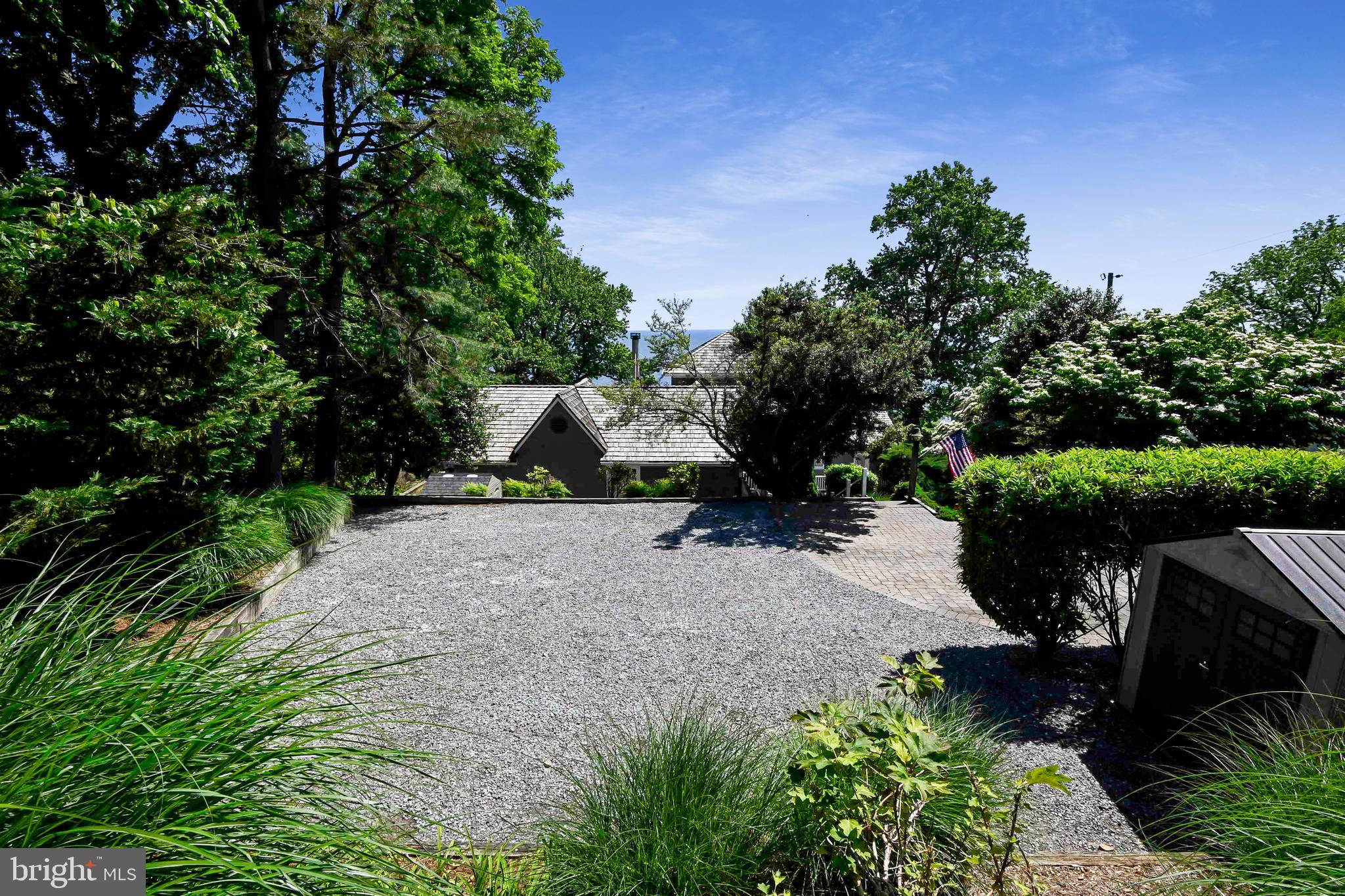 QUEEN ANNE HILL - Residential