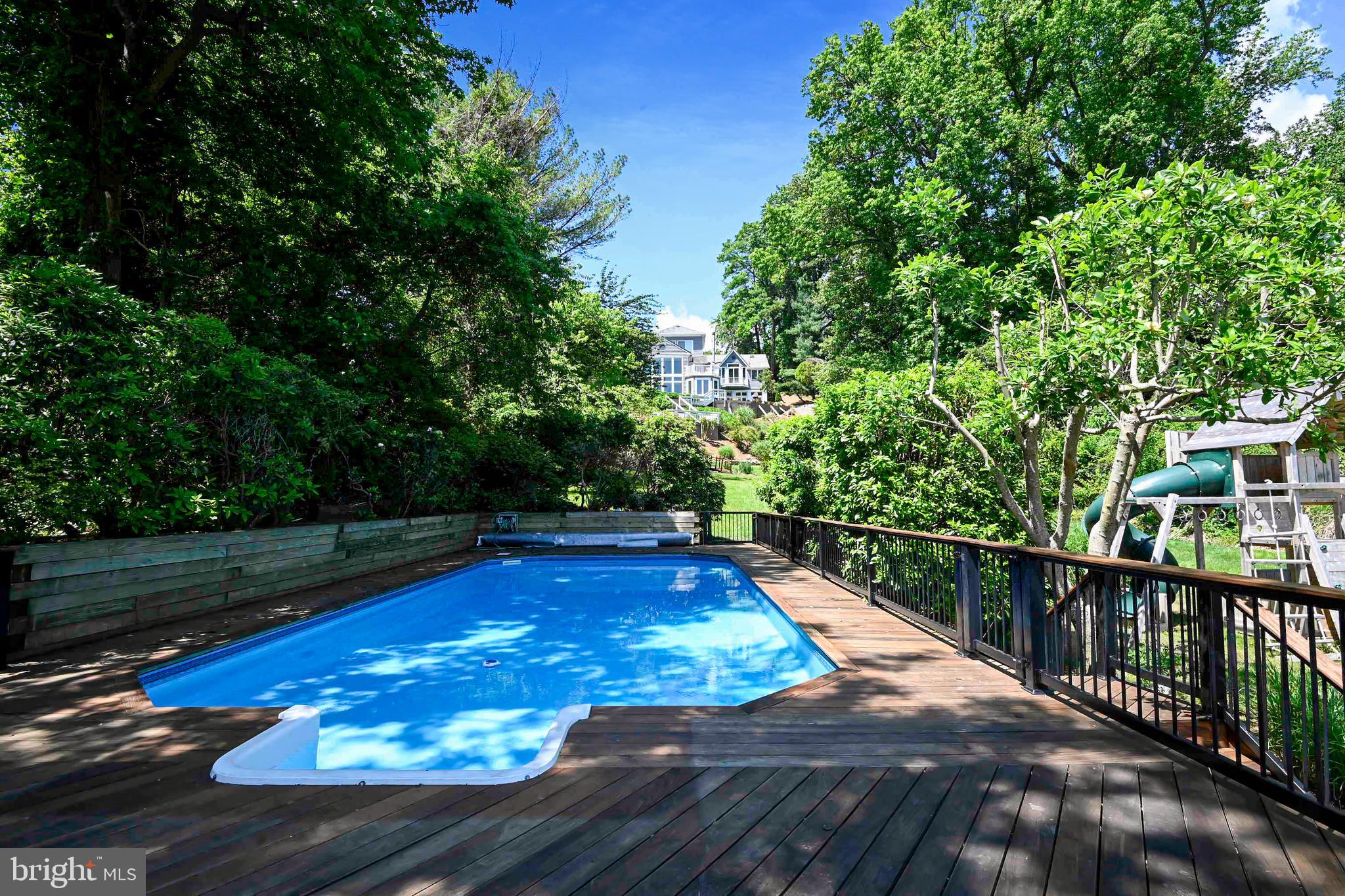 QUEEN ANNE HILL - Residential