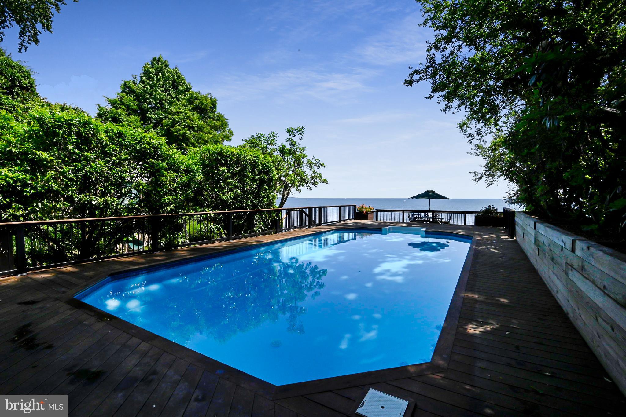 QUEEN ANNE HILL - Residential