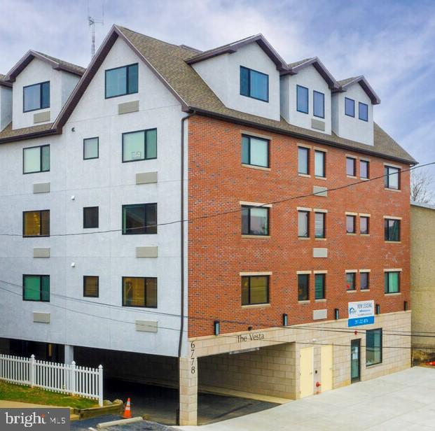 ROXBOROUGH - Residential Lease