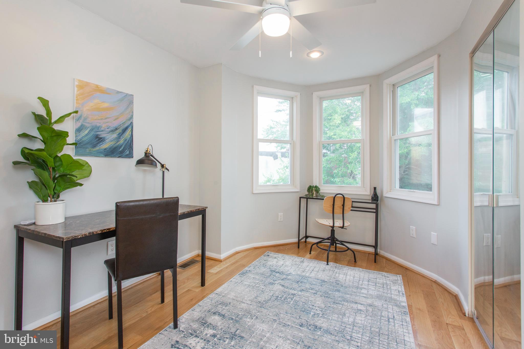 POINT BREEZE - Residential Lease